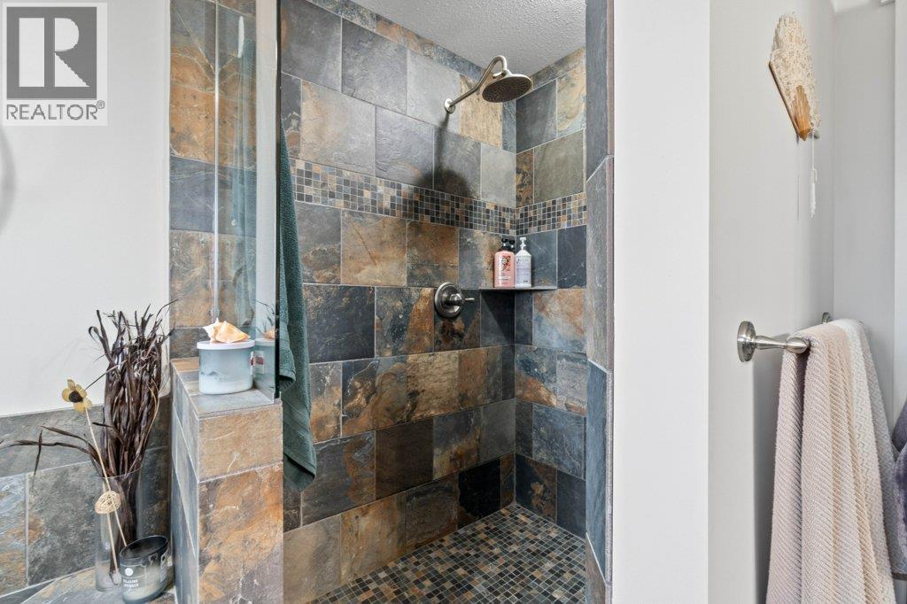 1270 7 Avenue Se, Salmon Arm, British Columbia  V1E 0A3 - Photo 47 - 10377515