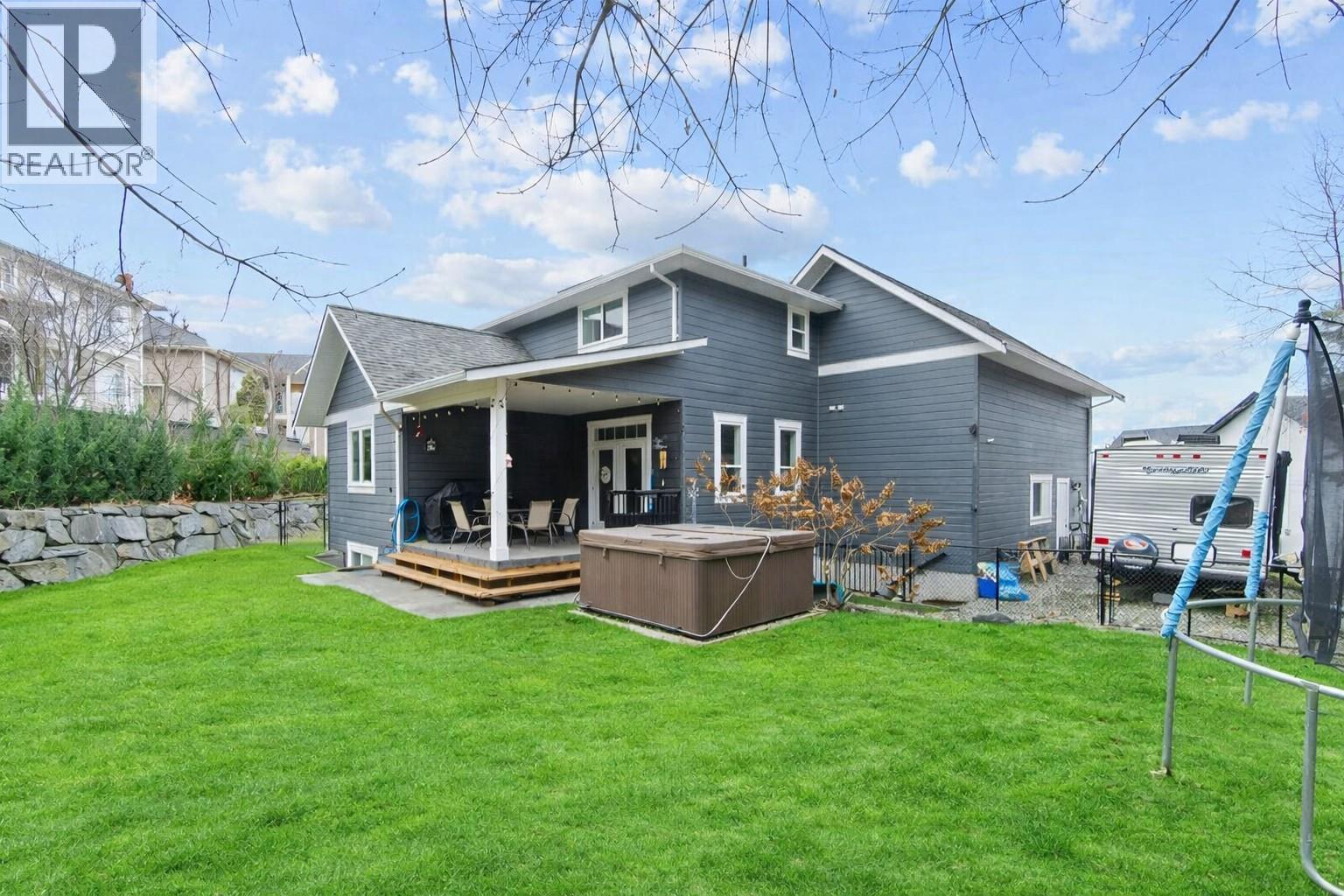 1270 7 Avenue Se, Salmon Arm, British Columbia  V1E 0A3 - Photo 6 - 10377515