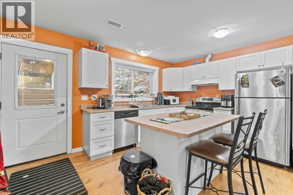 1270 7 Avenue Se, Salmon Arm, British Columbia  V1E 0A3 - Photo 74 - 10377515