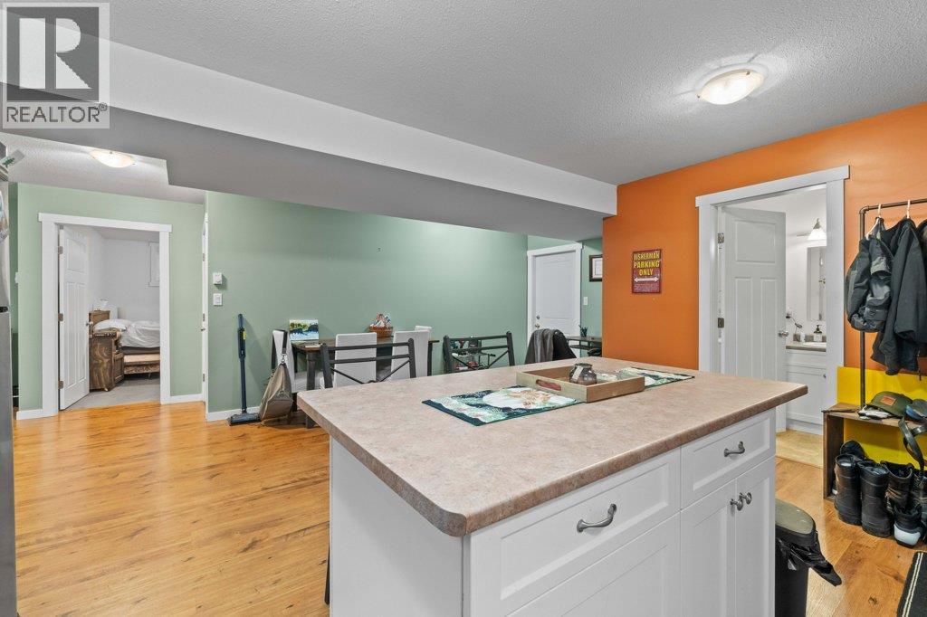 1270 7 Avenue Se, Salmon Arm, British Columbia  V1E 0A3 - Photo 77 - 10377515