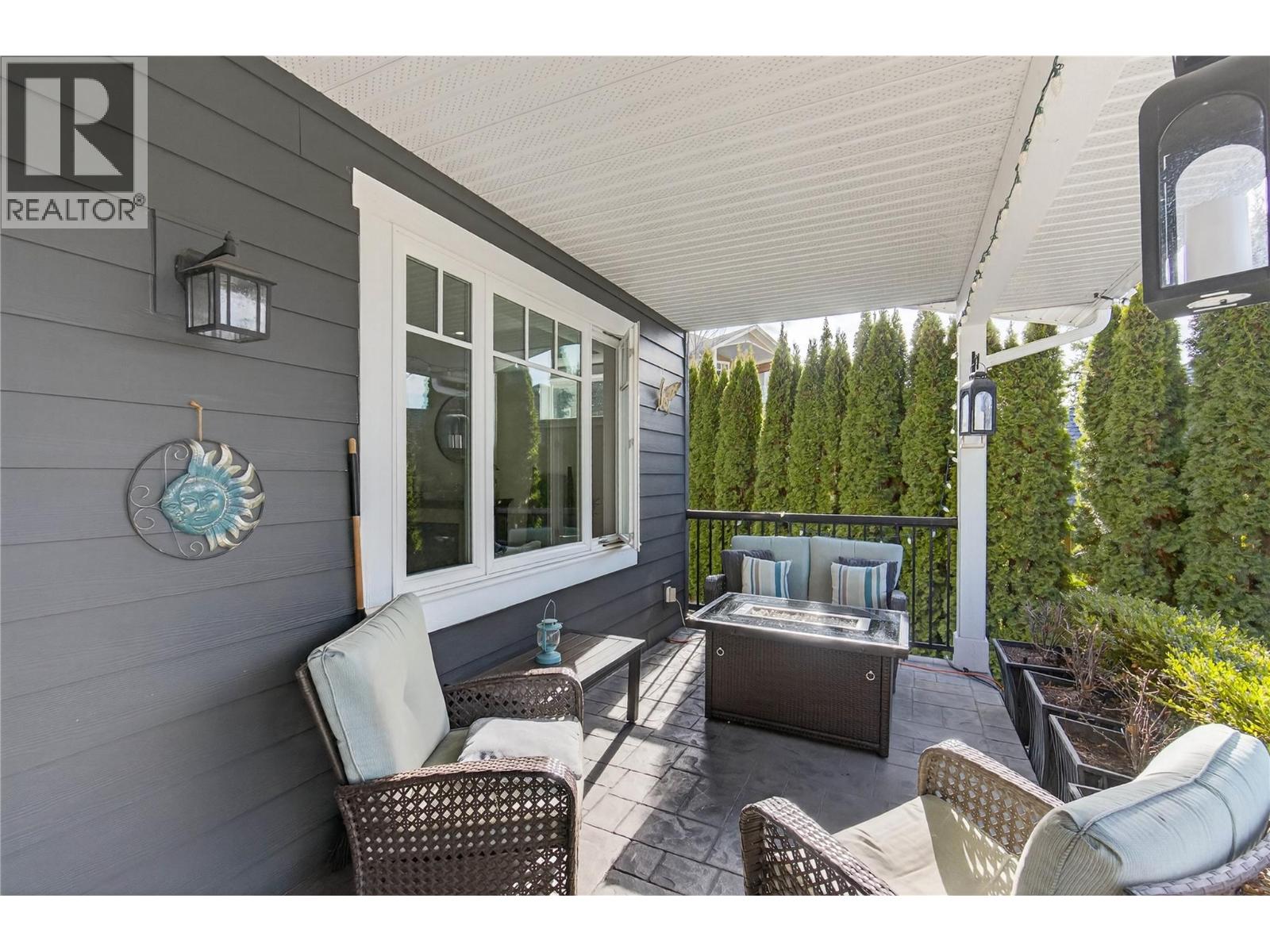 1270 7 Avenue Se, Salmon Arm, British Columbia  V1E 0A3 - Photo 8 - 10377515