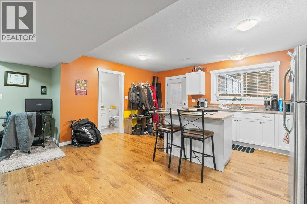 1270 7 Avenue Se, Salmon Arm, British Columbia  V1E 0A3 - Photo 84 - 10377515