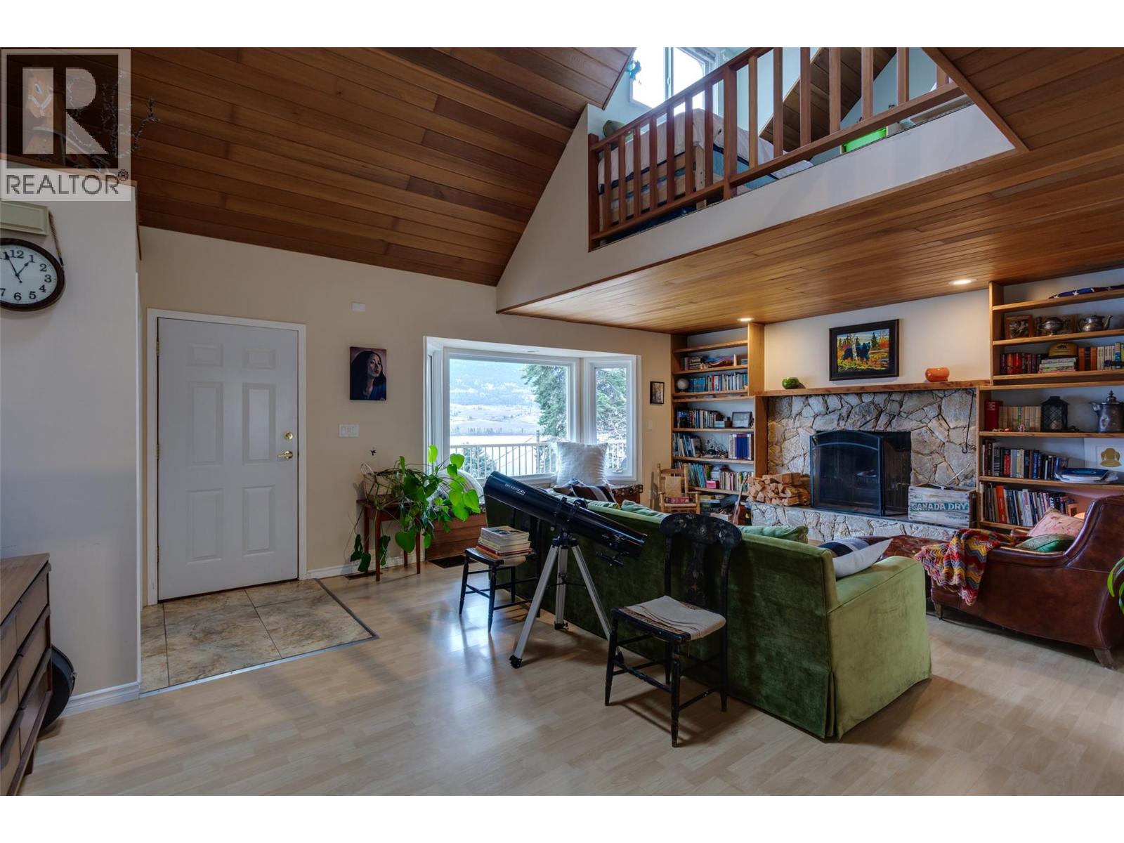 15130 Old Mission Road, Oyama, British Columbia  V4V 2A9 - Photo 10 - 10375736