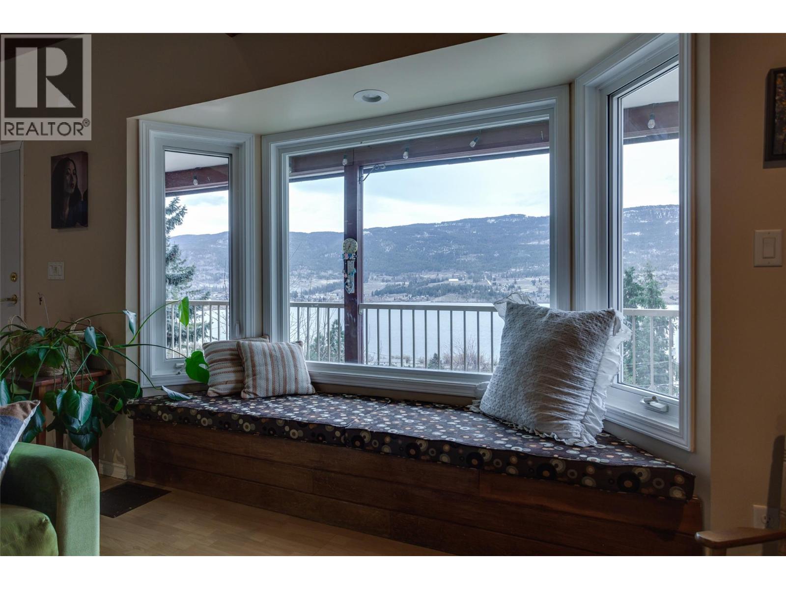 15130 Old Mission Road, Oyama, British Columbia  V4V 2A9 - Photo 11 - 10375736