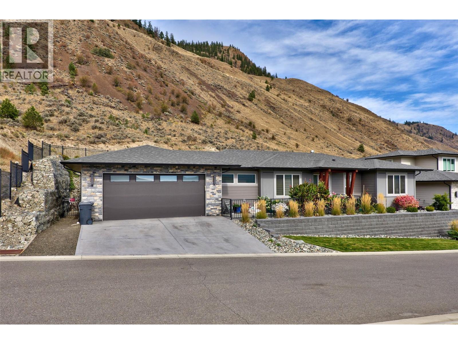 4103 Rio Vista Place, Kamloops, British Columbia  V2H 0E1 - Photo 1 - 10377695