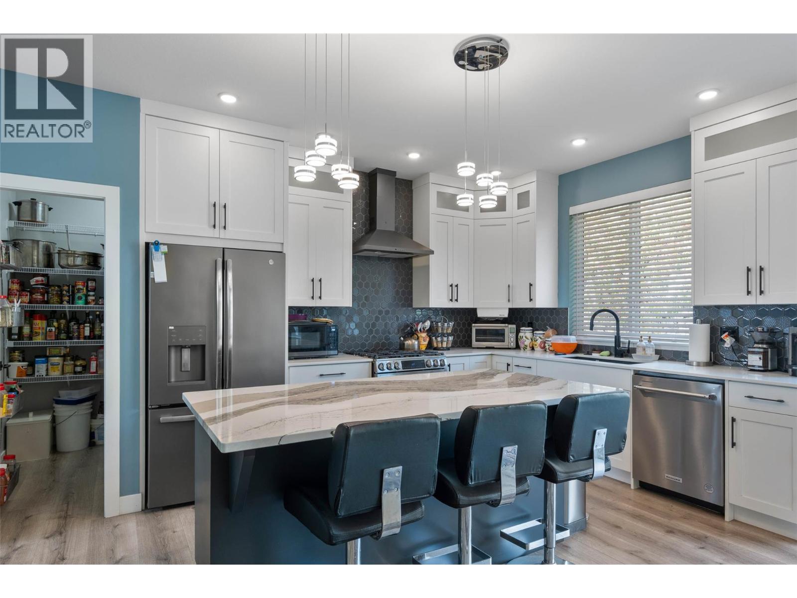 4103 Rio Vista Place, Kamloops, British Columbia  V2H 0E1 - Photo 5 - 10377695