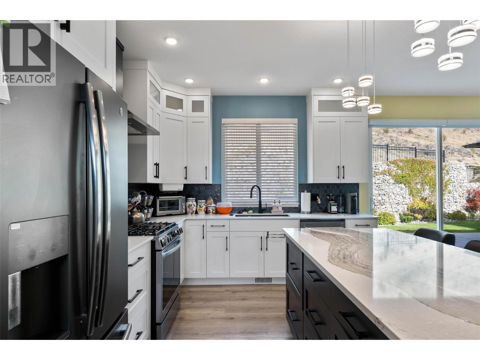 4103 Rio Vista Place, Kamloops, British Columbia  V2H 0E1 - Photo 6 - 10377695