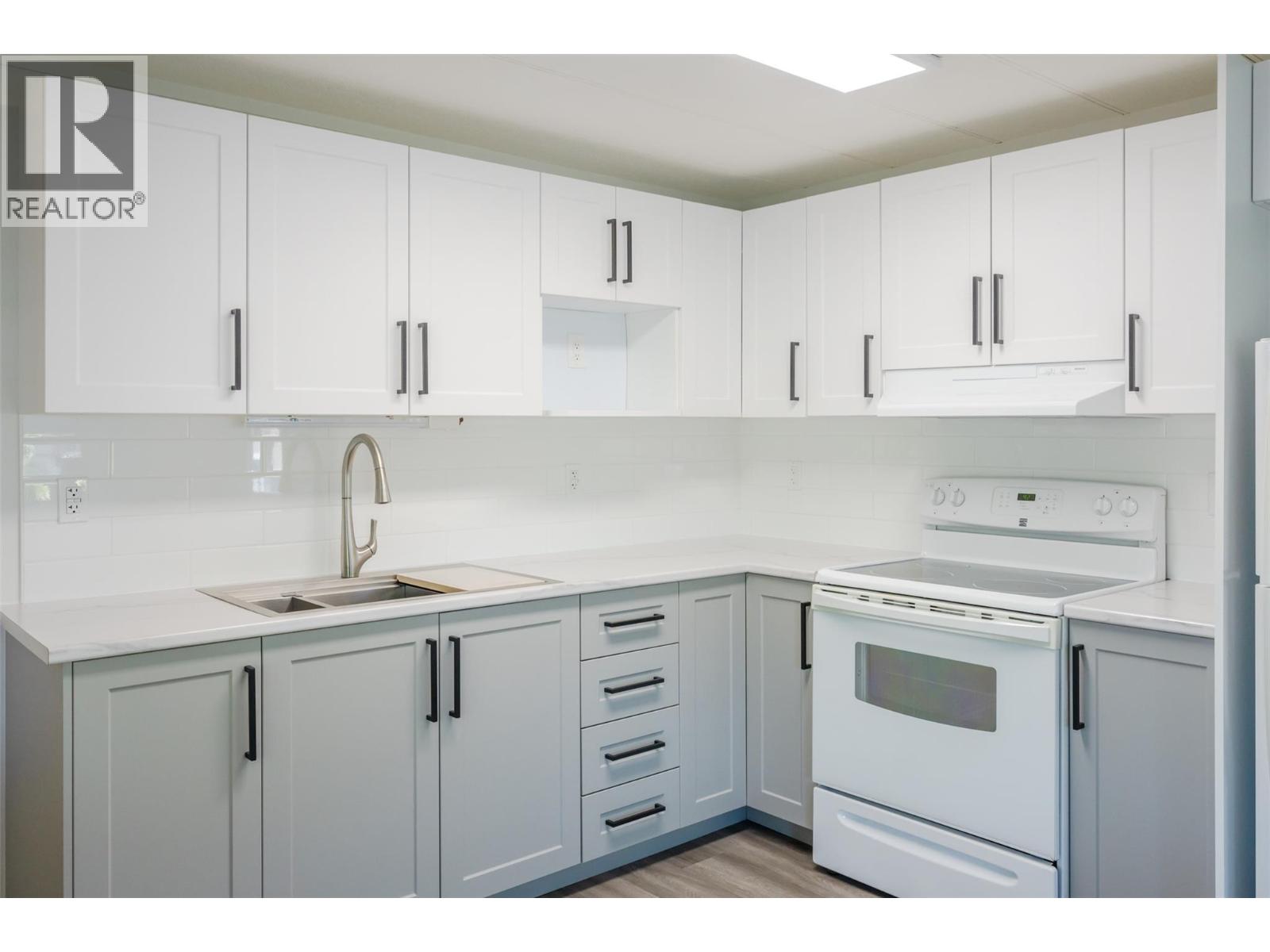 197 Dauphin Avenue Unit# 14, Penticton, British Columbia  V2A 3S3 - Photo 19 - 10377688