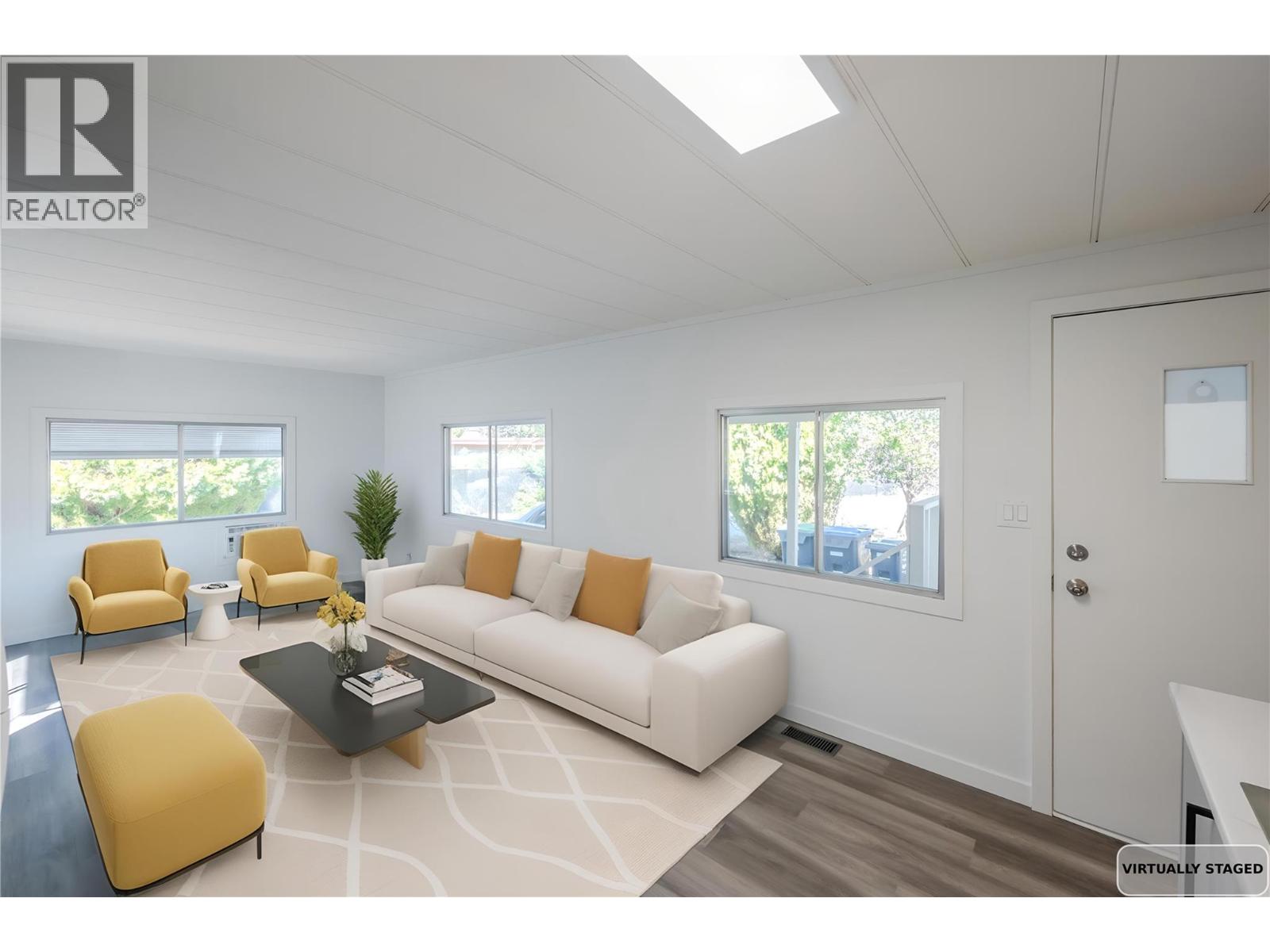 197 Dauphin Avenue Unit# 14, Penticton, British Columbia  V2A 3S3 - Photo 2 - 10377688