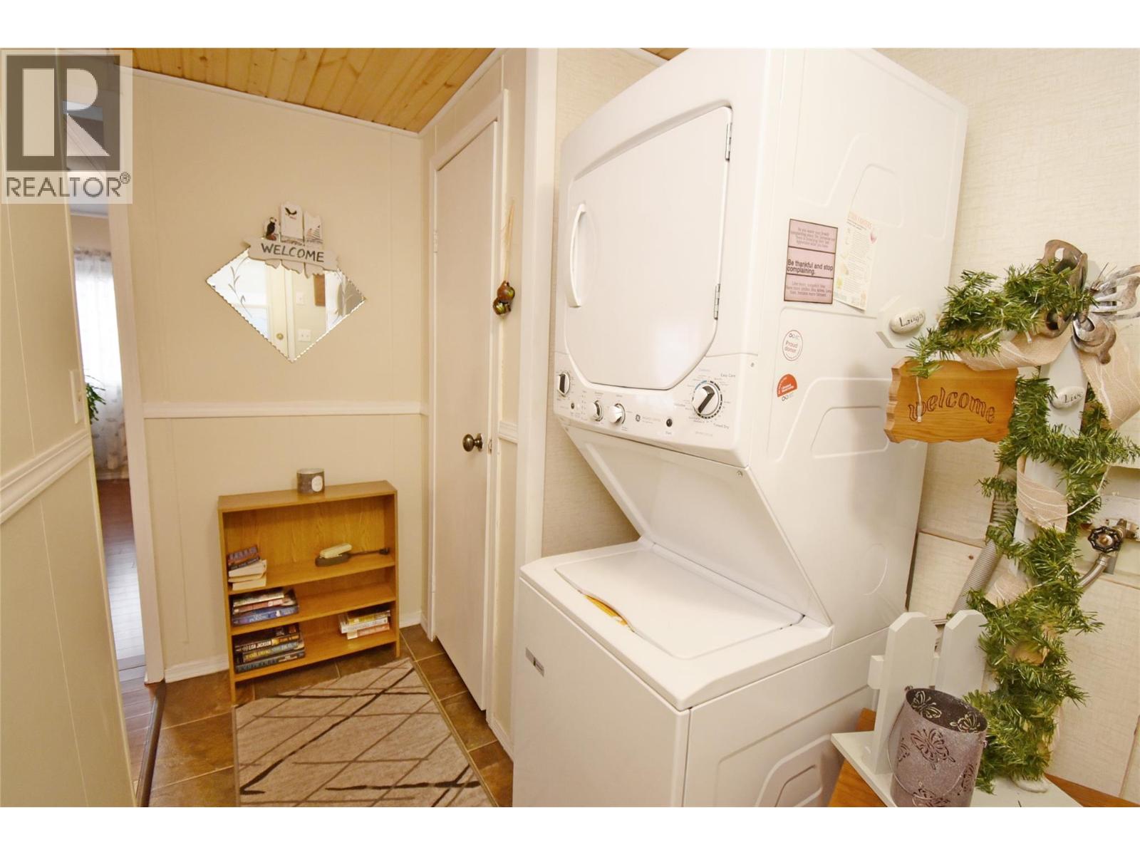 578 Guildford Court, Coldstream, British Columbia  V1B 2E3 - Photo 13 - 10377210