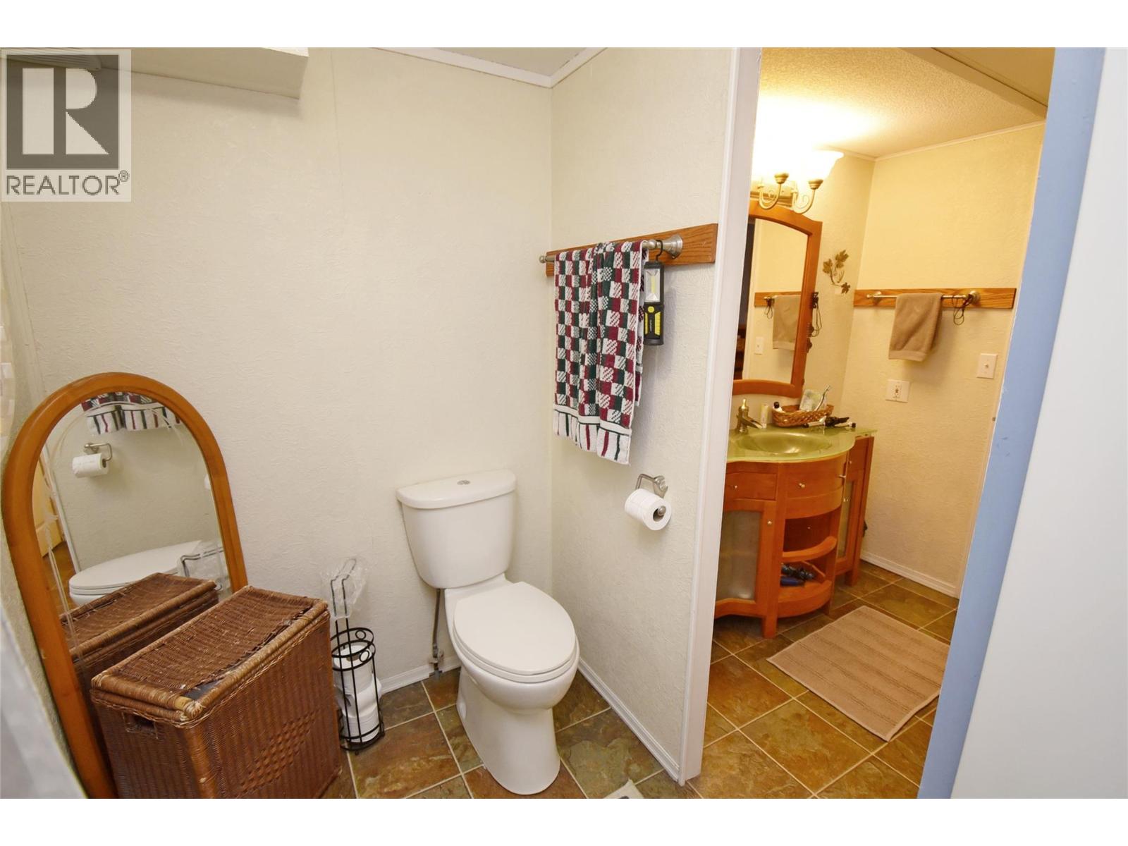 578 Guildford Court, Coldstream, British Columbia  V1B 2E3 - Photo 31 - 10377210