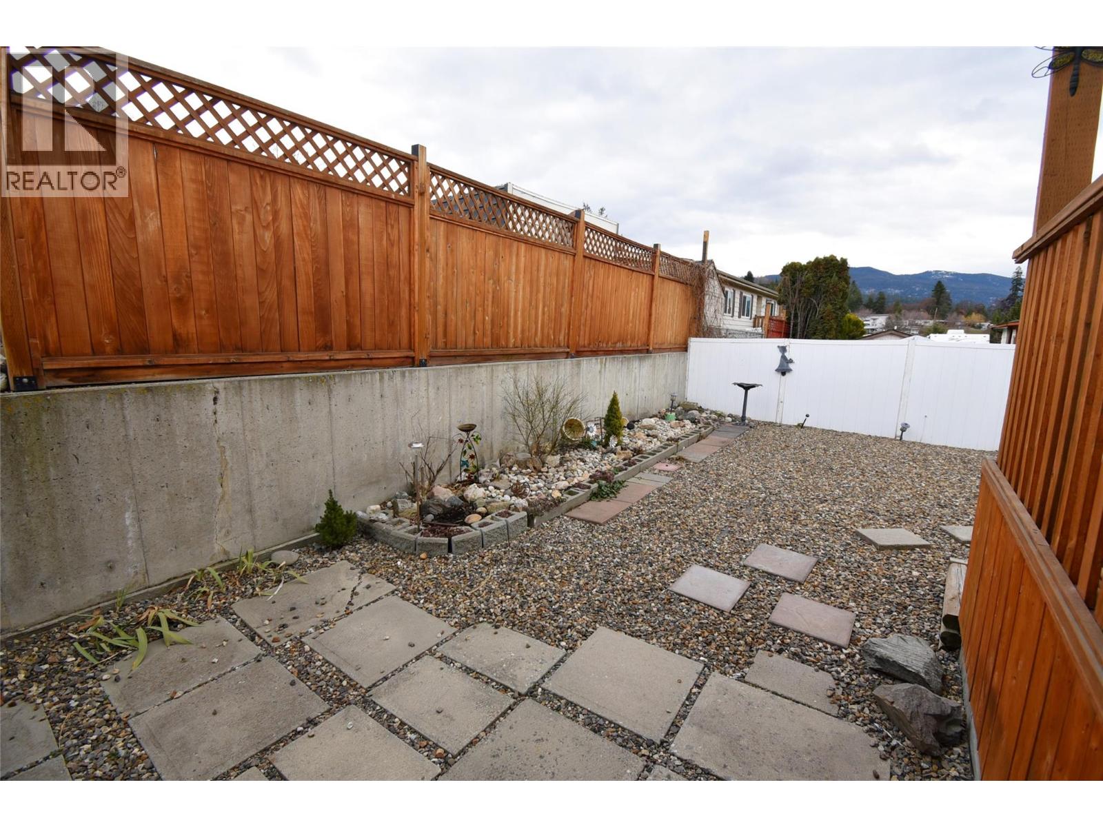 578 Guildford Court, Coldstream, British Columbia  V1B 2E3 - Photo 43 - 10377210