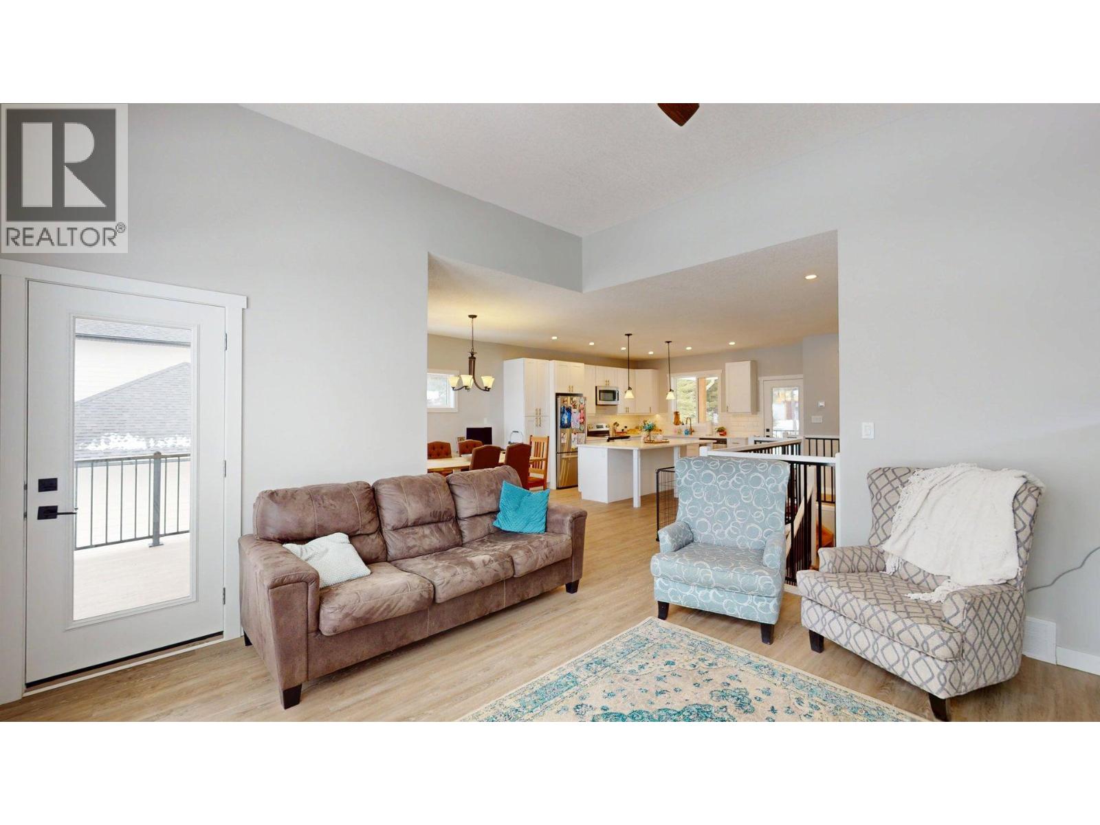 2258 Black Hawk Drive, Sparwood, British Columbia  V0B 2G2 - Photo 10 - 10377577