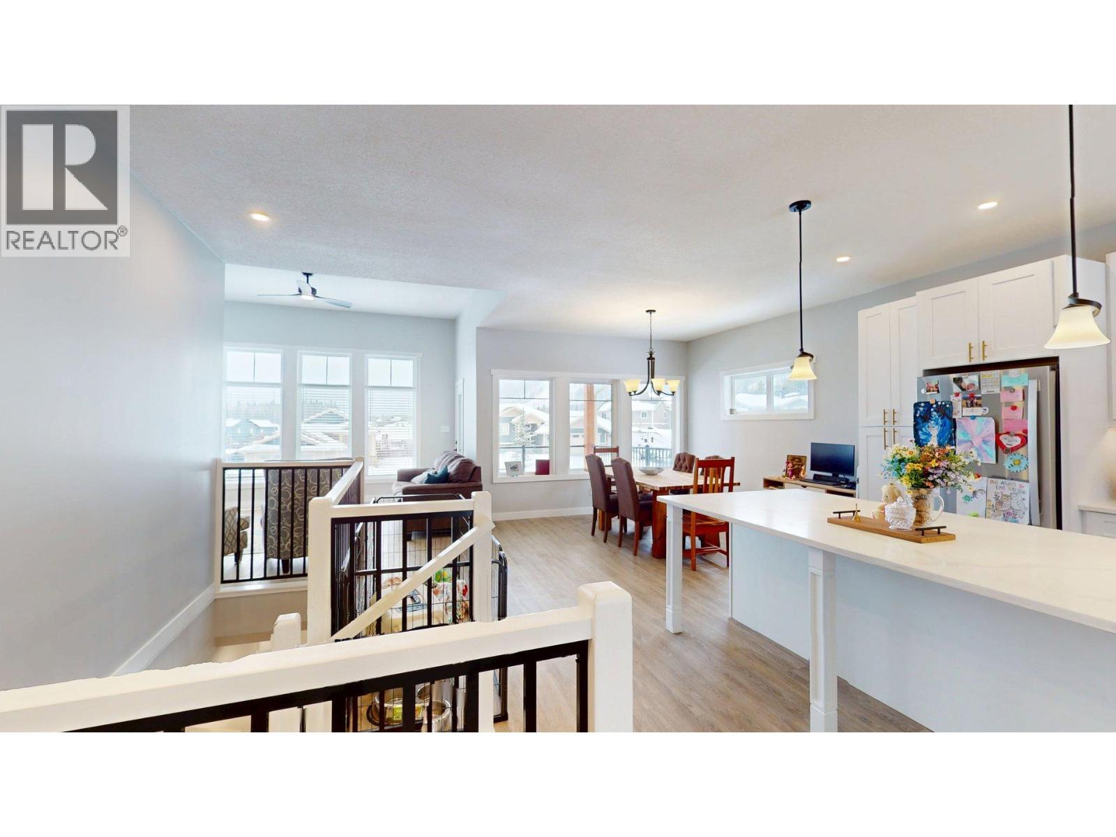 2258 Black Hawk Drive, Sparwood, British Columbia  V0B 2G2 - Photo 11 - 10377577