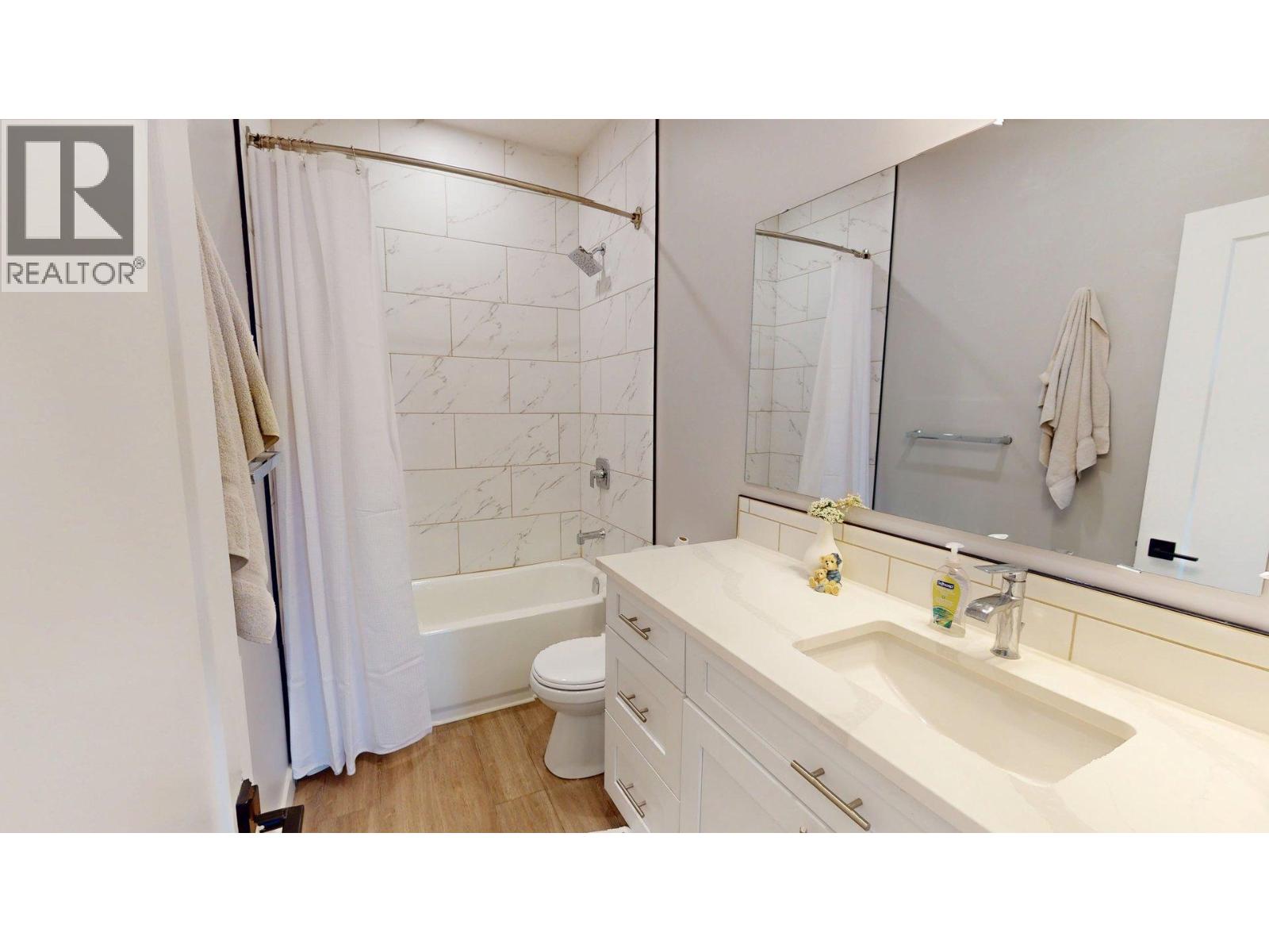 2258 Black Hawk Drive, Sparwood, British Columbia  V0B 2G2 - Photo 18 - 10377577