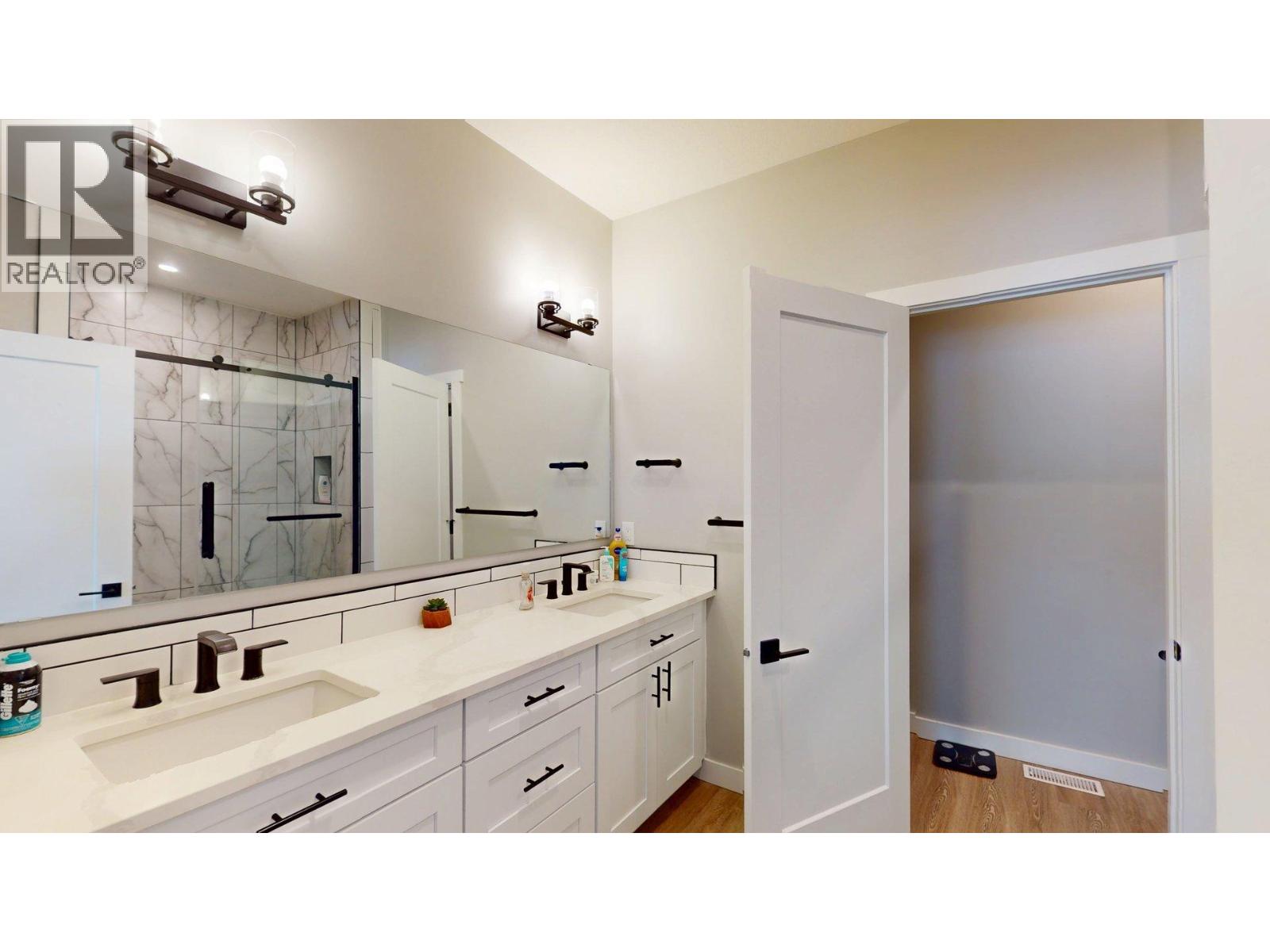 2258 Black Hawk Drive, Sparwood, British Columbia  V0B 2G2 - Photo 21 - 10377577