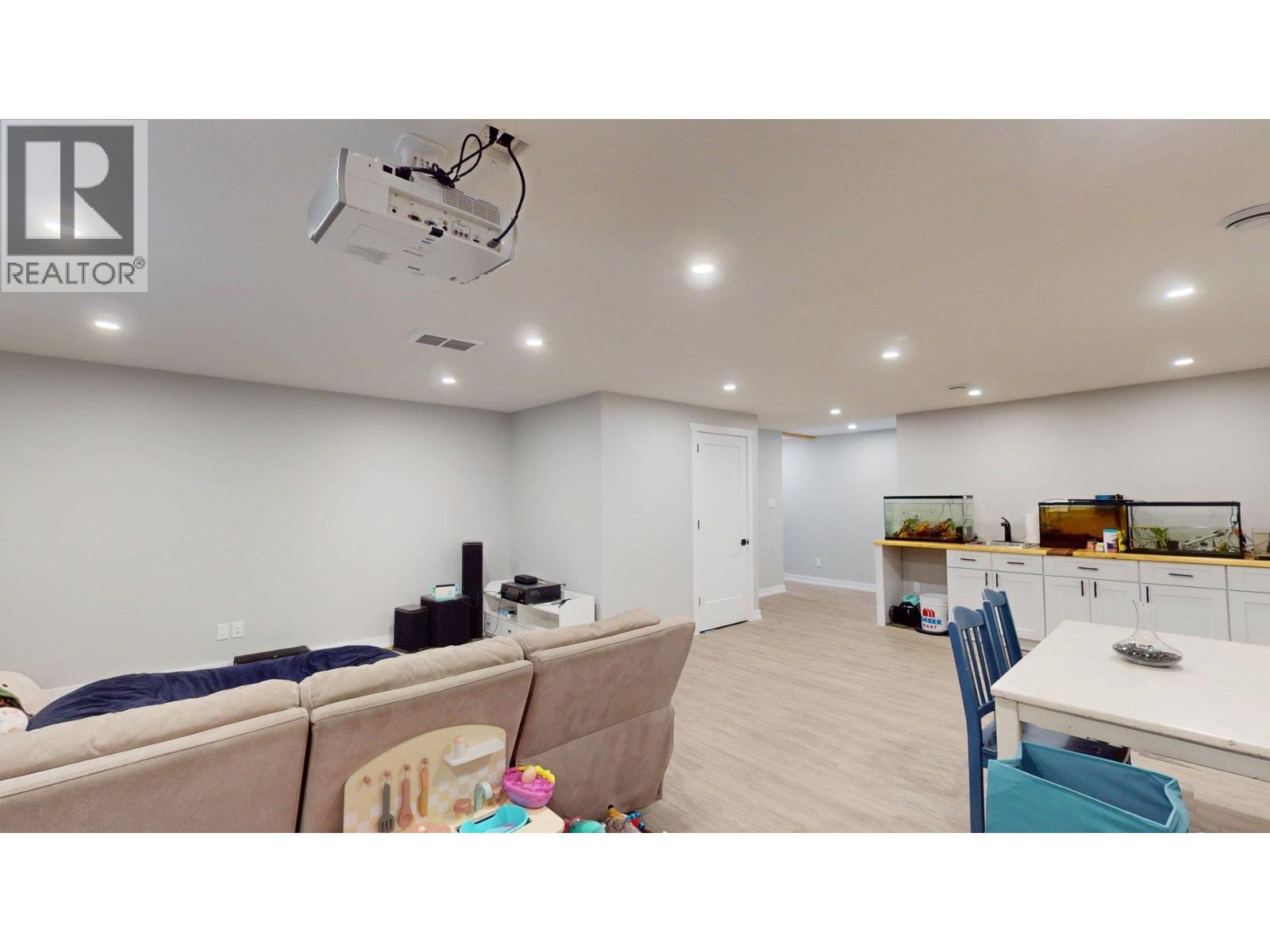 2258 Black Hawk Drive, Sparwood, British Columbia  V0B 2G2 - Photo 32 - 10377577