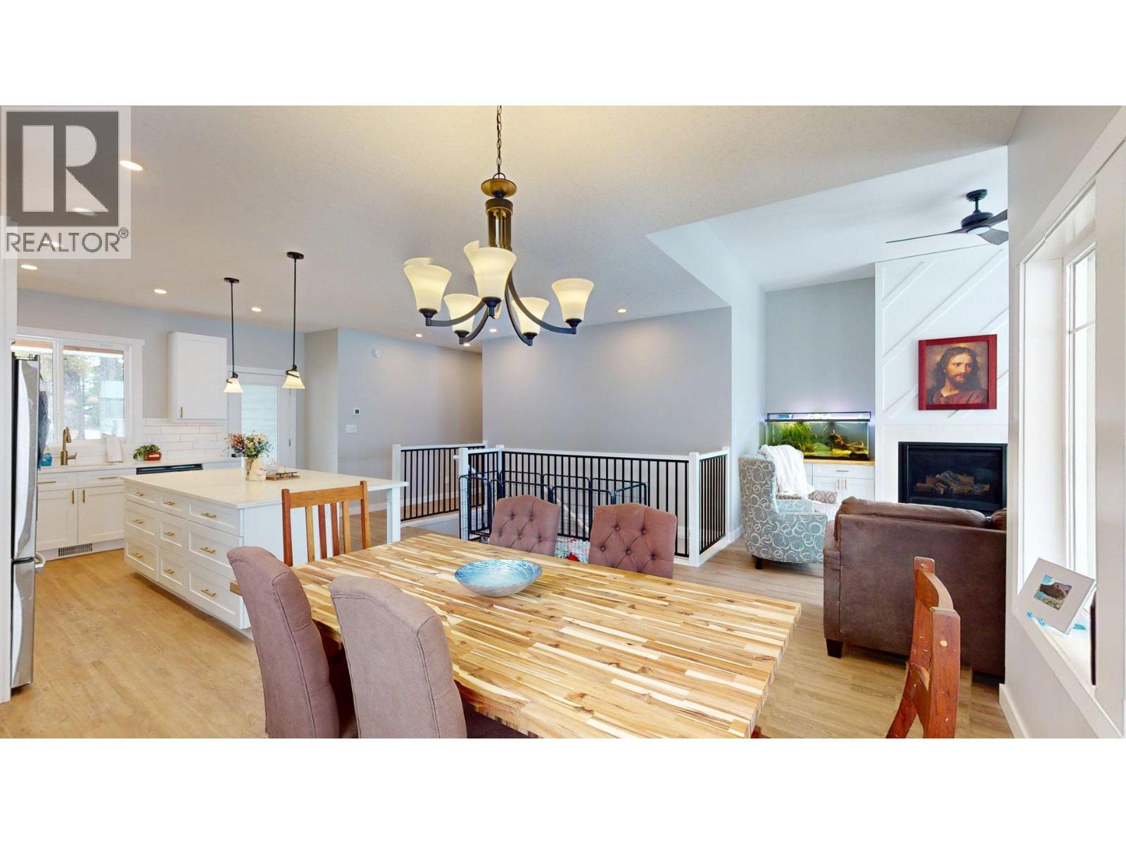 2258 Black Hawk Drive, Sparwood, British Columbia  V0B 2G2 - Photo 7 - 10377577