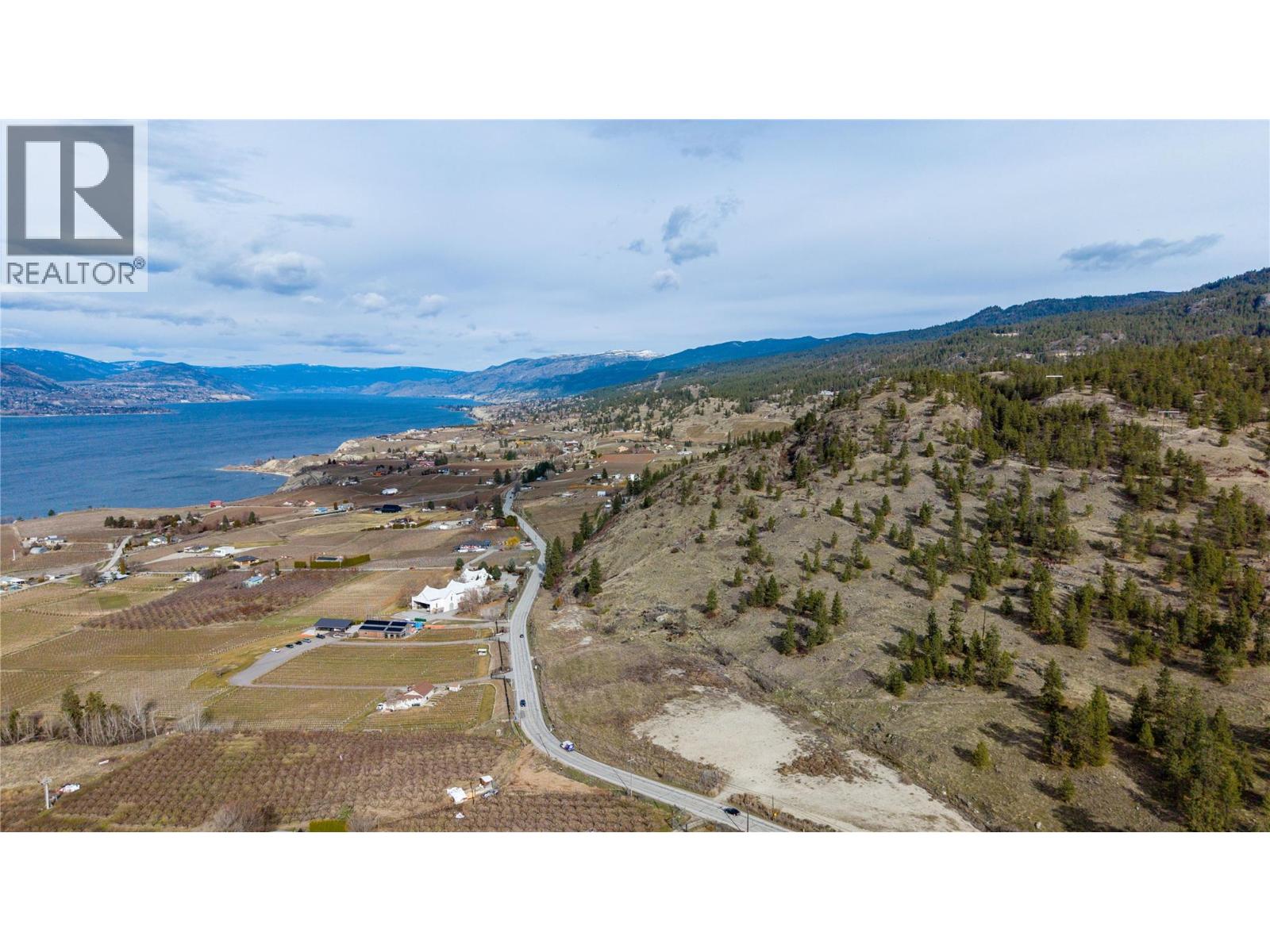 880 Naramata Road, Penticton, British Columbia  V2A 8T5 - Photo 2 - 10377737