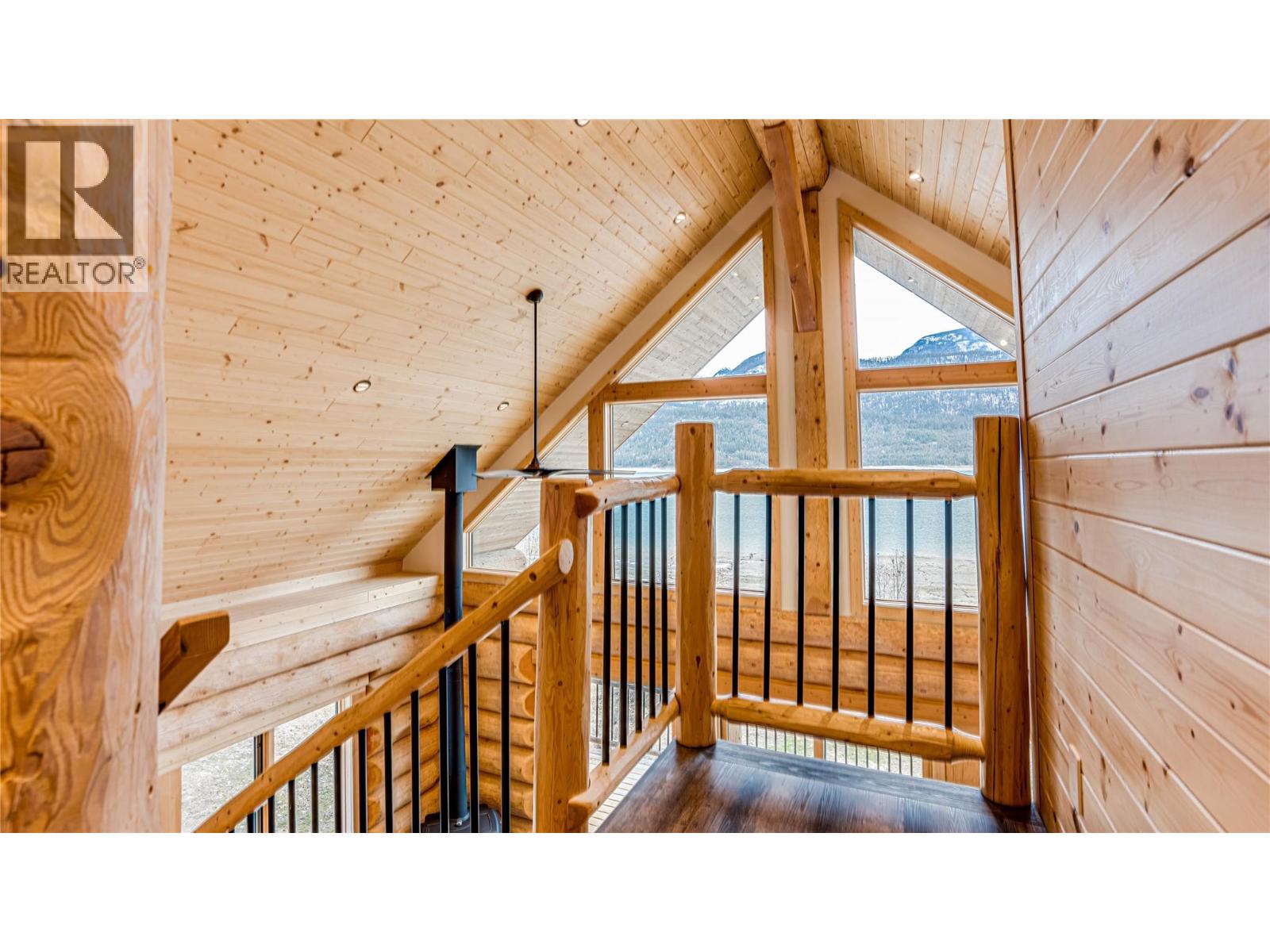 682 Lower Inonoaklin Road, Edgewood, British Columbia  V0G 1J0 - Photo 35 - 10377581