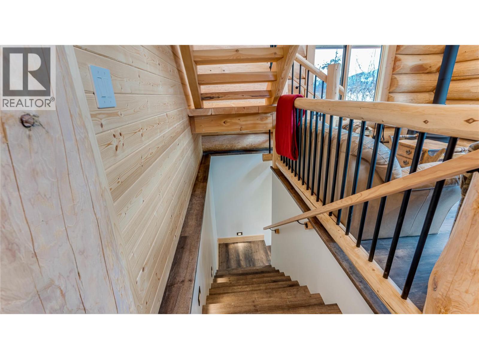 682 Lower Inonoaklin Road, Edgewood, British Columbia  V0G 1J0 - Photo 37 - 10377581