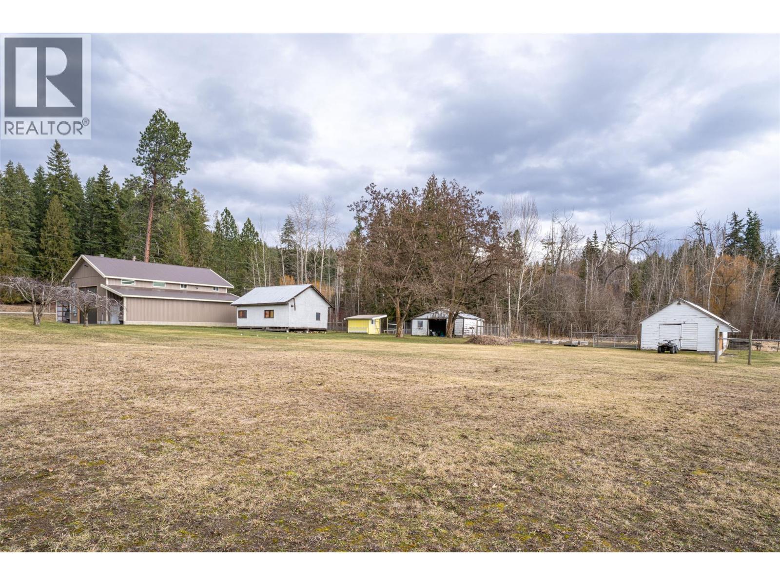 1851 70 Street Se, Salmon Arm, British Columbia  V1E 1X4 - Photo 10 - 10377361