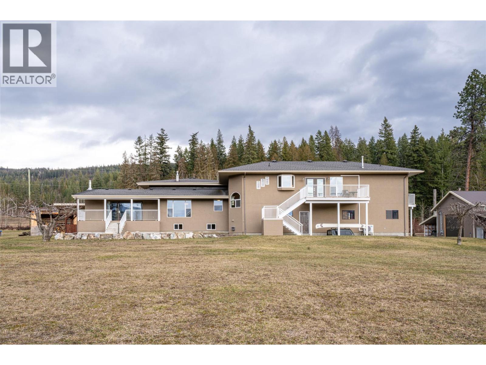 1851 70 Street Se, Salmon Arm, British Columbia  V1E 1X4 - Photo 11 - 10377361
