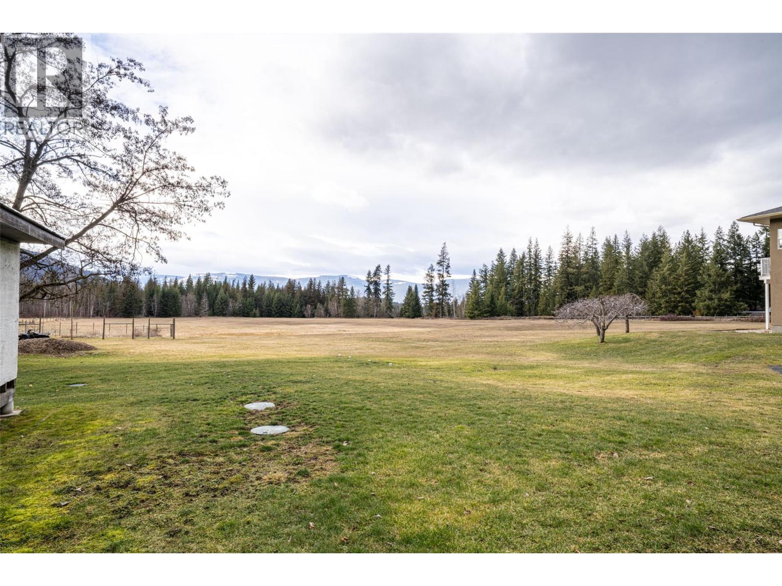 1851 70 Street Se, Salmon Arm, British Columbia  V1E 1X4 - Photo 15 - 10377361