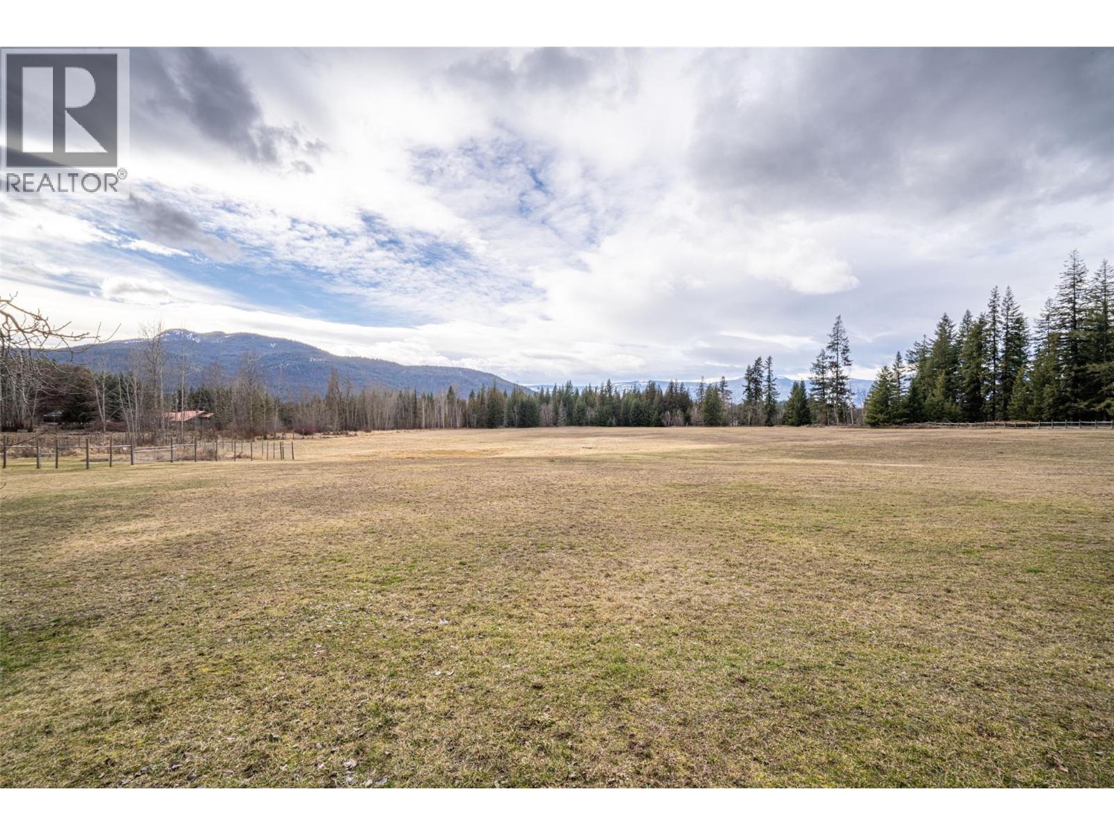 1851 70 Street Se, Salmon Arm, British Columbia  V1E 1X4 - Photo 17 - 10377361