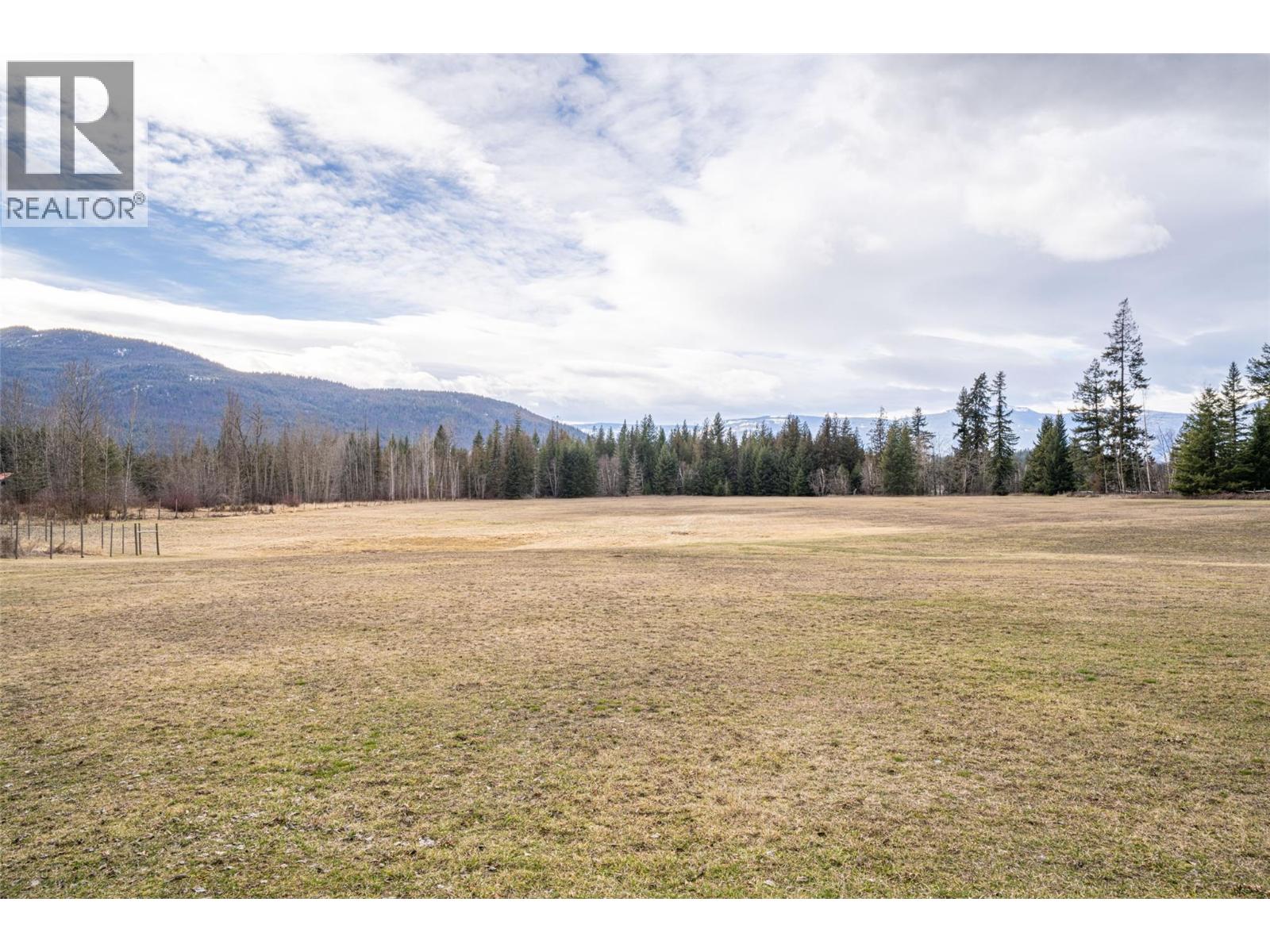 1851 70 Street Se, Salmon Arm, British Columbia  V1E 1X4 - Photo 18 - 10377361