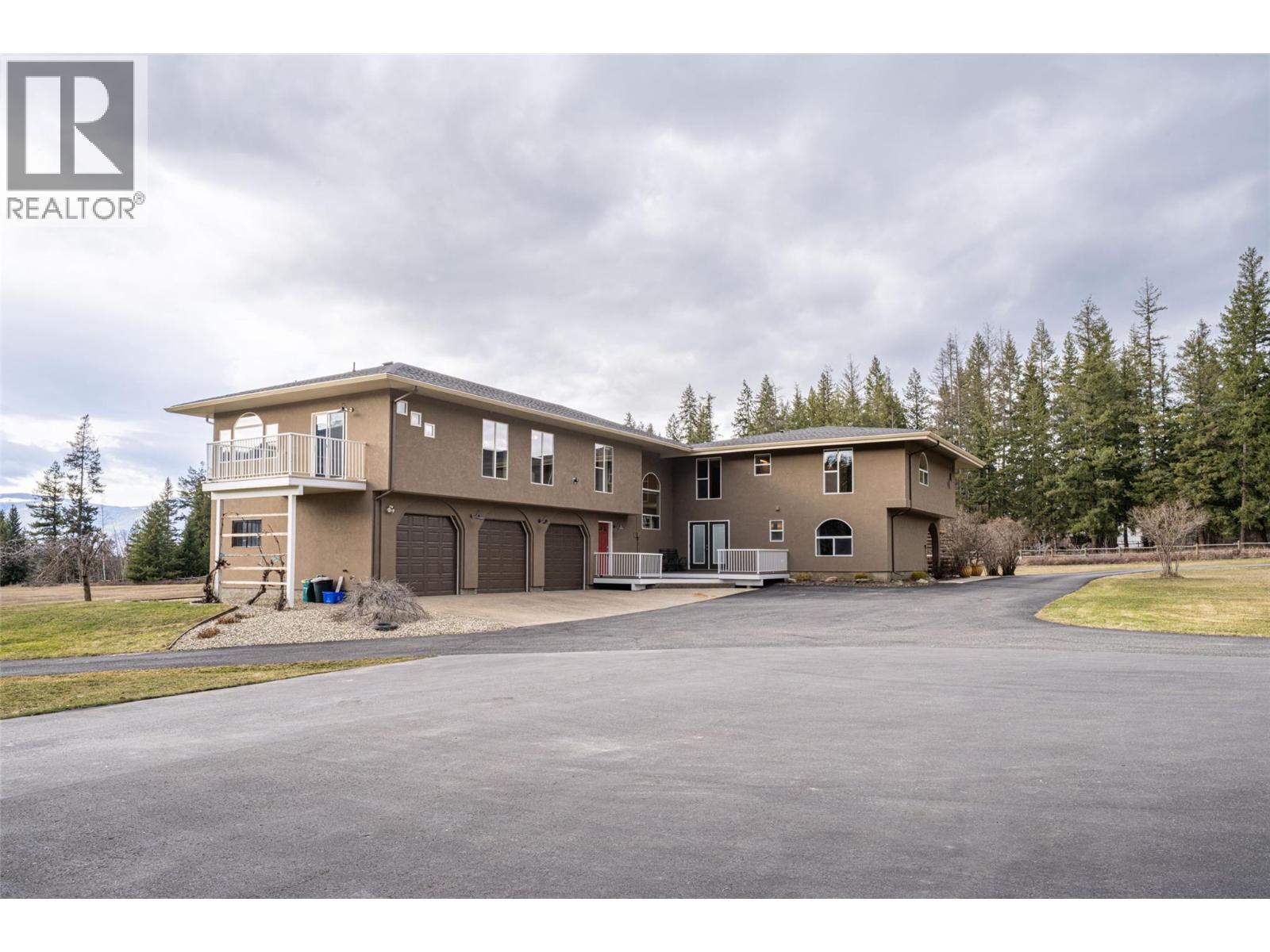 1851 70 Street Se, Salmon Arm, British Columbia  V1E 1X4 - Photo 3 - 10377361