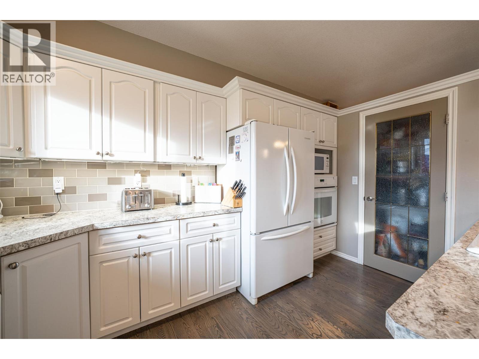 1851 70 Street Se, Salmon Arm, British Columbia  V1E 1X4 - Photo 35 - 10377361