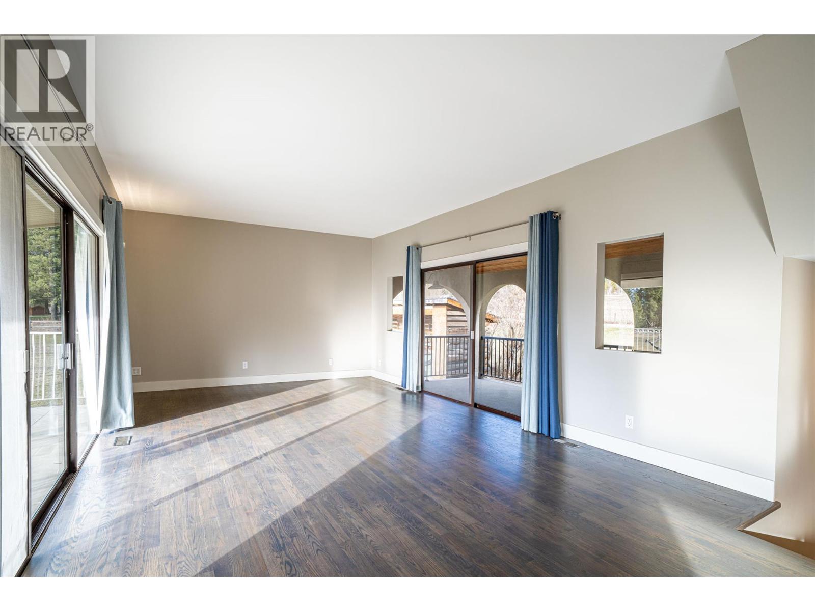 1851 70 Street Se, Salmon Arm, British Columbia  V1E 1X4 - Photo 41 - 10377361