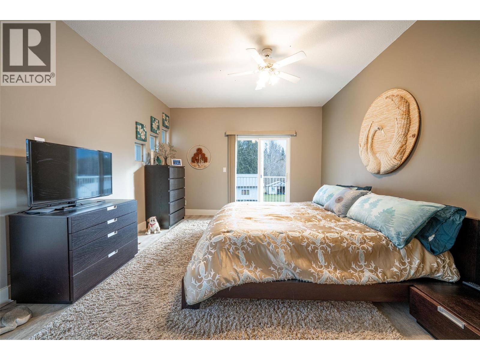 1851 70 Street Se, Salmon Arm, British Columbia  V1E 1X4 - Photo 49 - 10377361