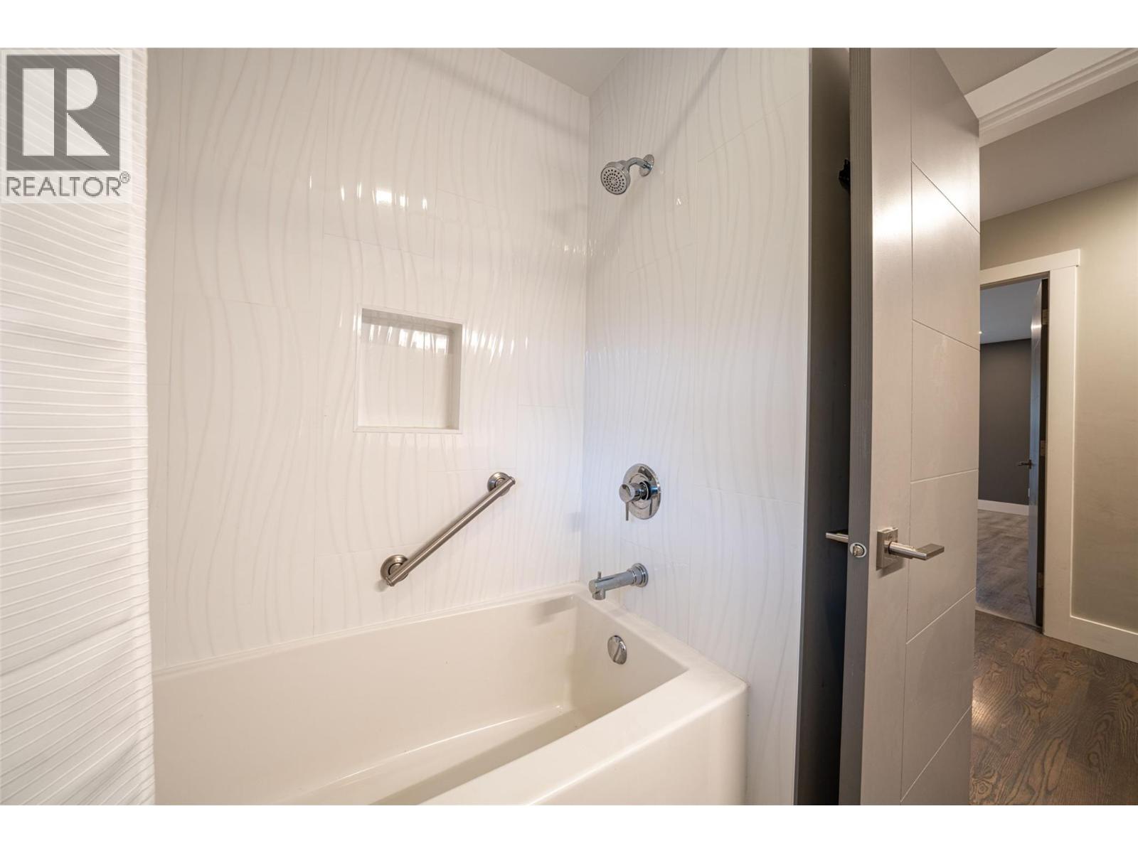 1851 70 Street Se, Salmon Arm, British Columbia  V1E 1X4 - Photo 56 - 10377361