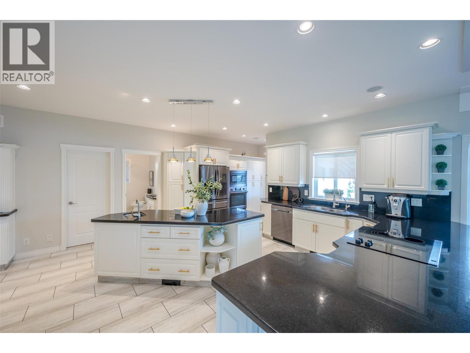 5091 Croil Avenue, Summerland, British Columbia  V0H 1Z9 - Photo 5 - 10377675