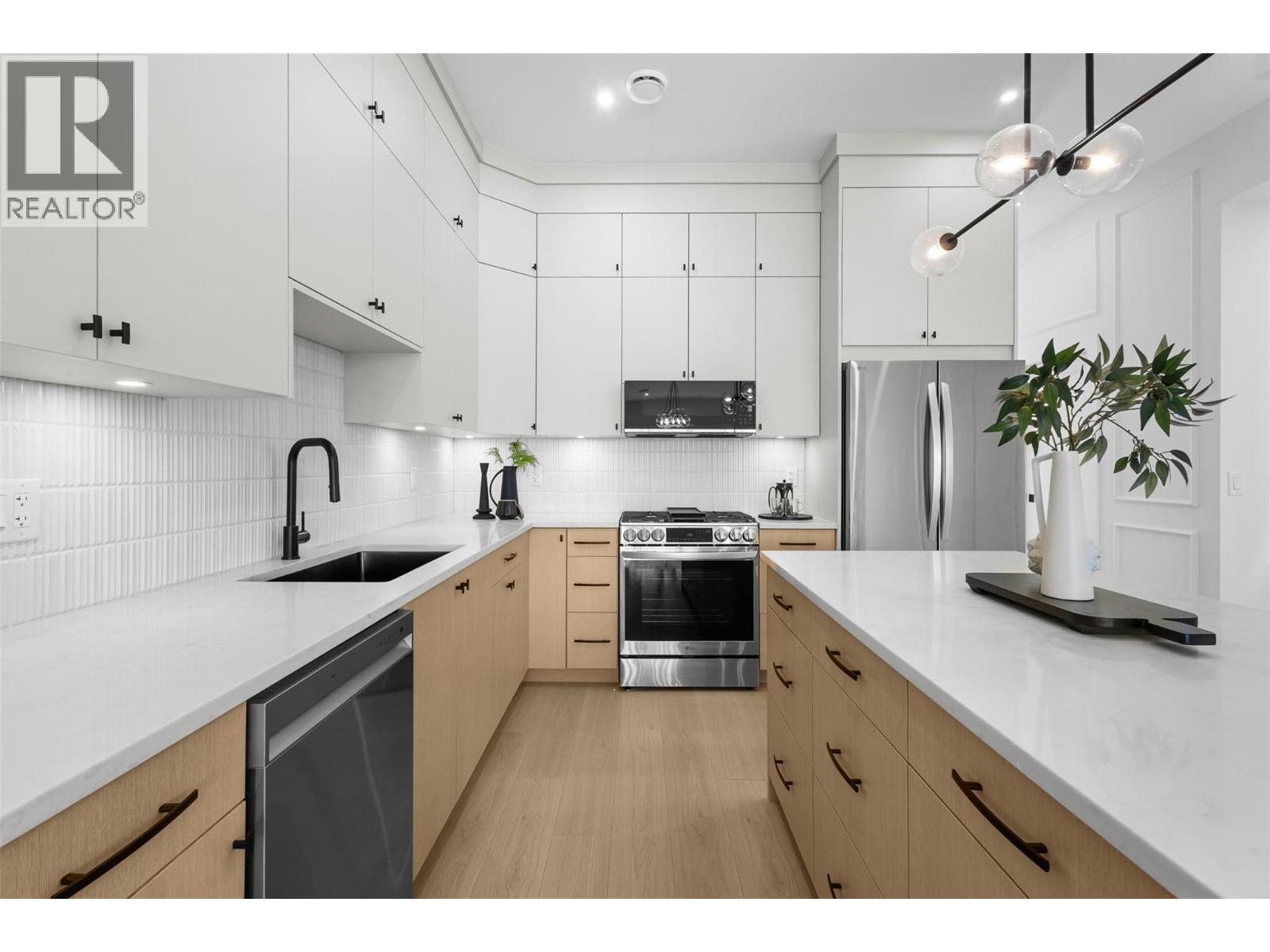 392 Chardonnay Avenue, Oliver, British Columbia  V0H 1T4 - Photo 14 - 10377569