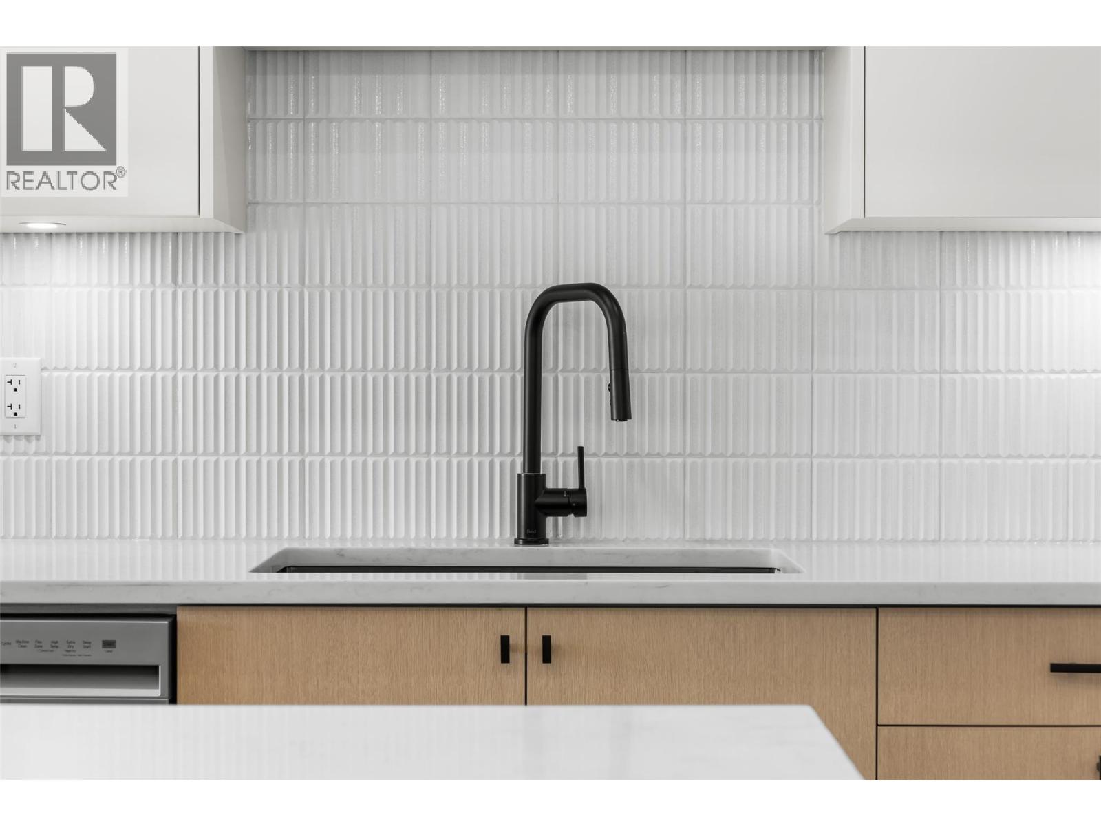 392 Chardonnay Avenue, Oliver, British Columbia  V0H 1T4 - Photo 15 - 10377569