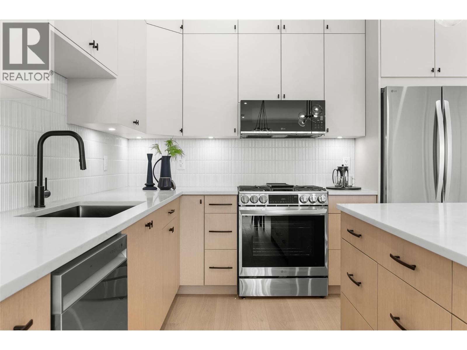 392 Chardonnay Avenue, Oliver, British Columbia  V0H 1T4 - Photo 16 - 10377569