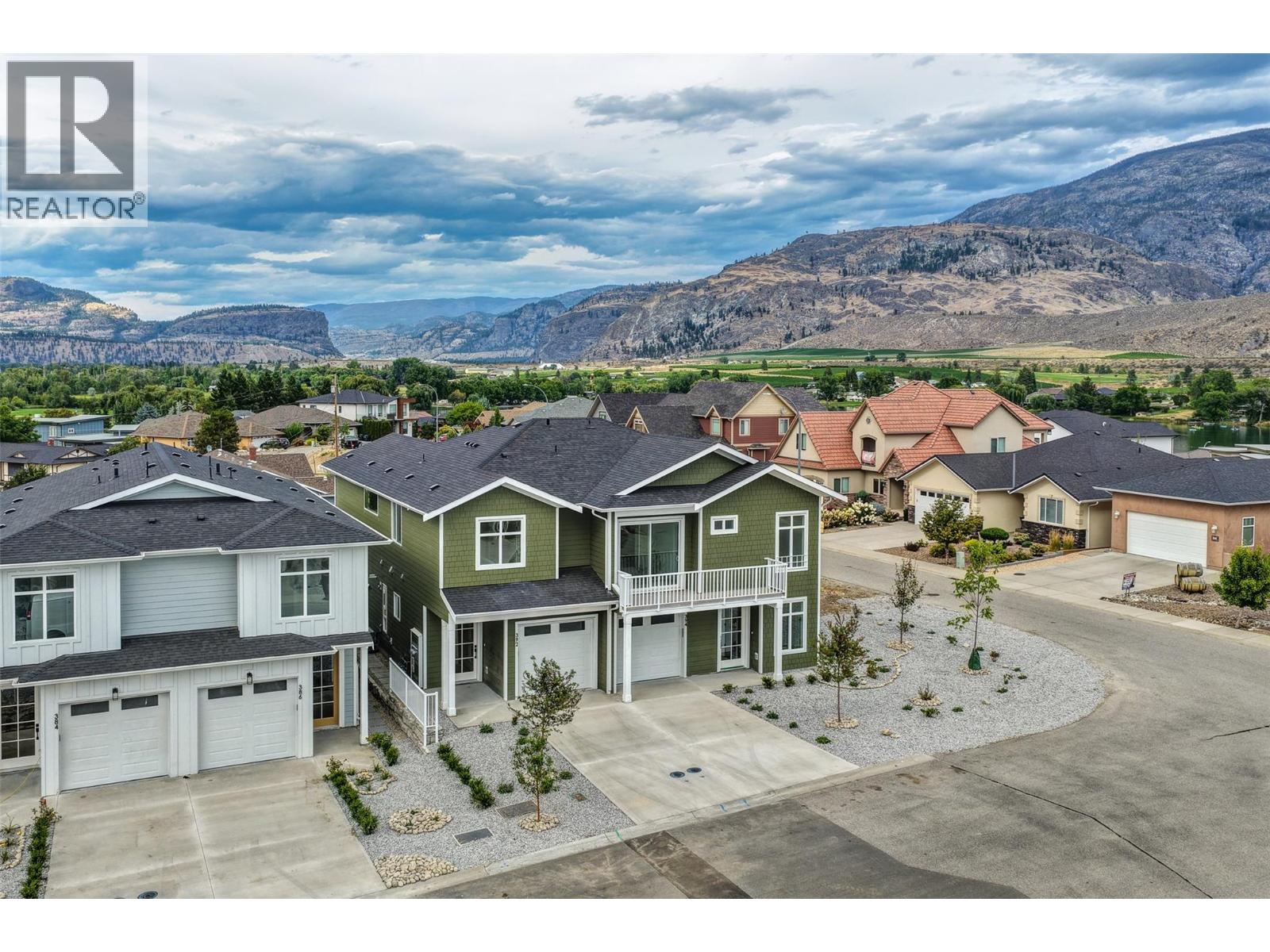 392 Chardonnay Avenue, Oliver, British Columbia  V0H 1T4 - Photo 2 - 10377569