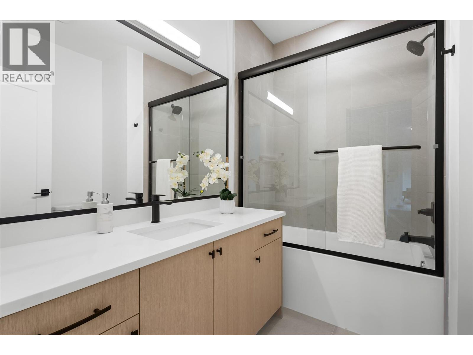 392 Chardonnay Avenue, Oliver, British Columbia  V0H 1T4 - Photo 52 - 10377569