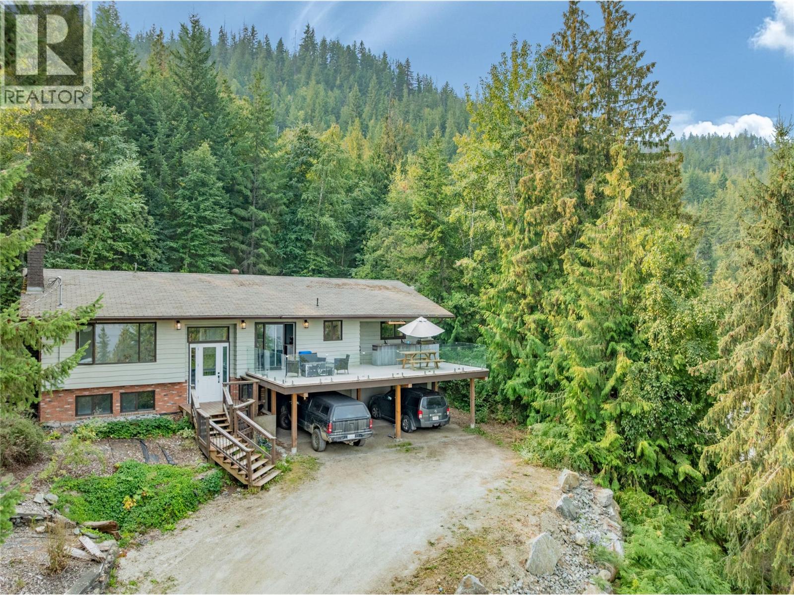 4018 Greaves Road, Eagle Bay, British Columbia  V0E 1T0 - Photo 1 - 10377393