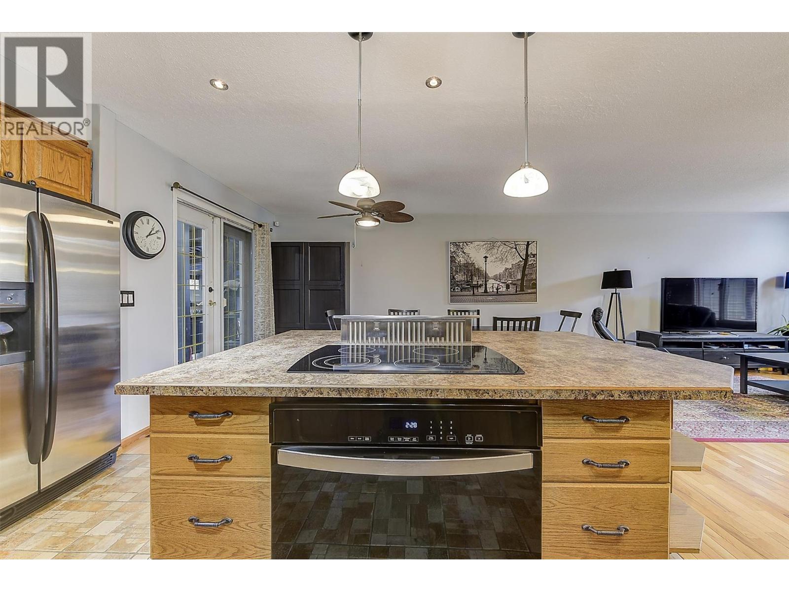 3745 Kimatouche Road, Kelowna, British Columbia  V1Y 7R2 - Photo 10 - 10373654