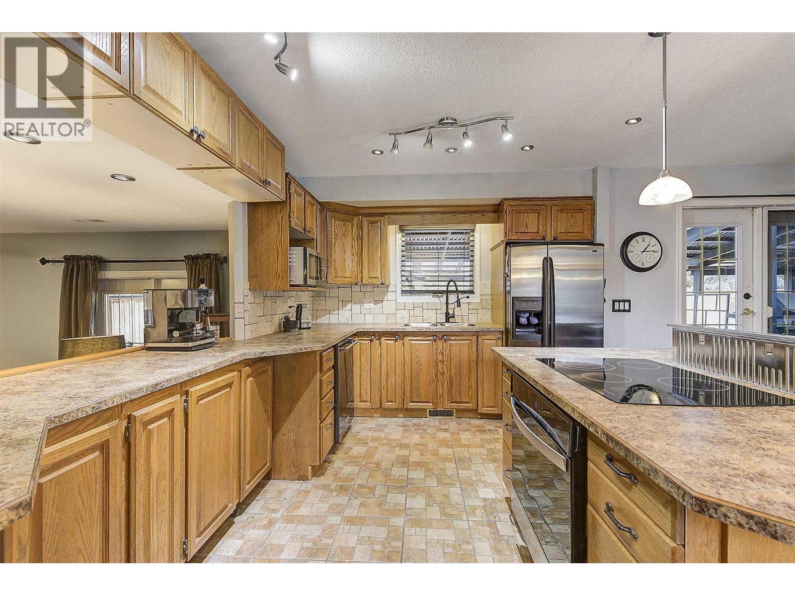 3745 Kimatouche Road, Kelowna, British Columbia  V1Y 7R2 - Photo 27 - 10373654