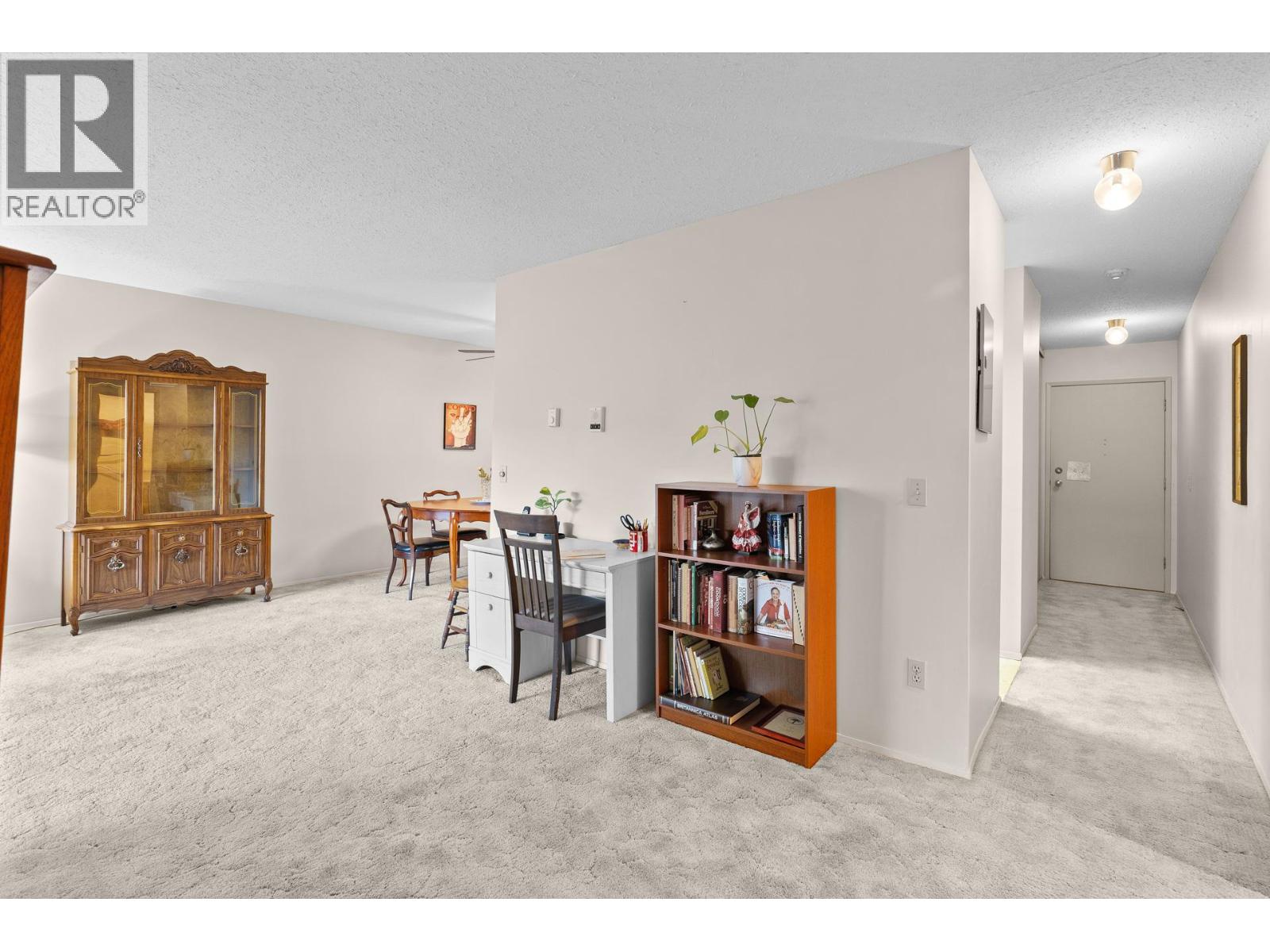 555 Rowcliffe Avenue Unit# 406, Kelowna, British Columbia  V1Y 5Y8 - Photo 6 - 10377646