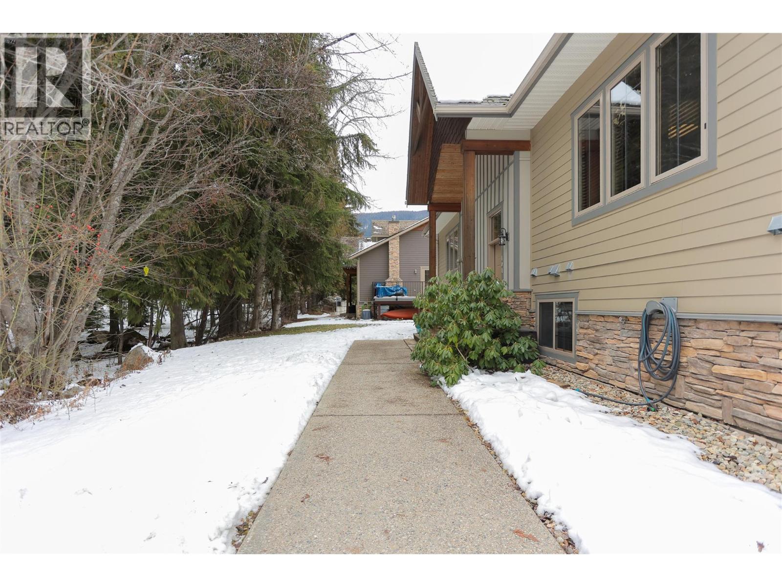 1901 Choquette Avenue Unit# 101, Nelson, British Columbia  V1L 7B8 - Photo 31 - 10377228