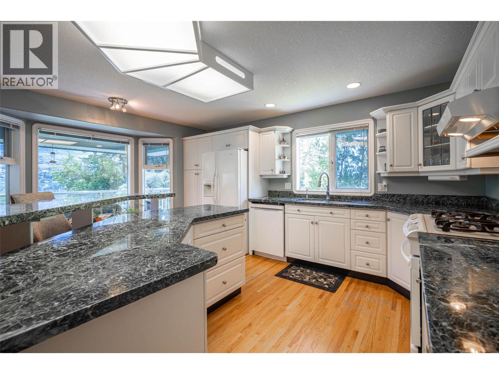 7821 Old Kamloops Road, Vernon, British Columbia  V1H 1W8 - Photo 44 - 10377723
