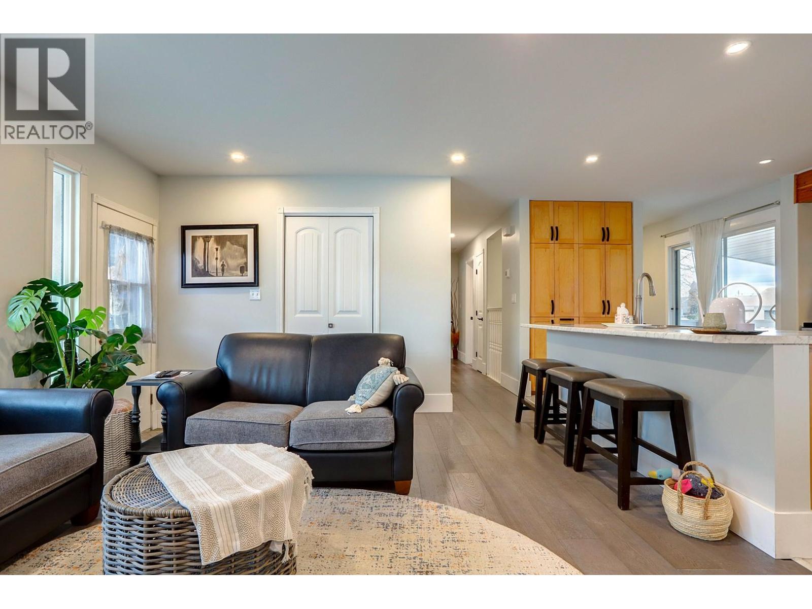 4504 16 Street, Vernon, British Columbia  V1T 3Y3 - Photo 12 - 10377363