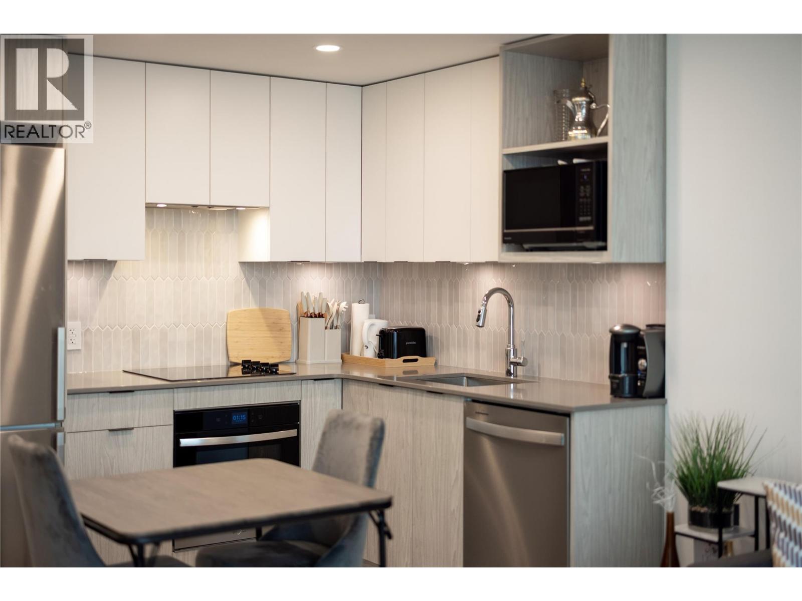 1488 Bertram Street Unit# 2503, Kelowna, British Columbia  V1Y 0M6 - Photo 3 - 10377027