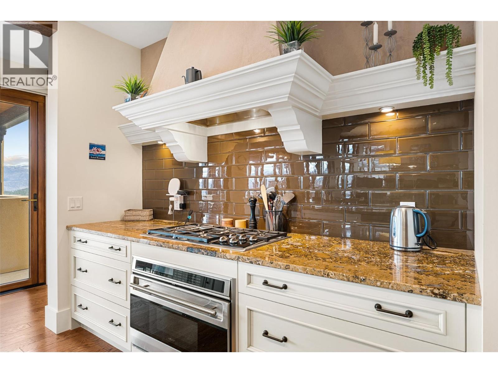 2457 Selkirk Drive, Kelowna, British Columbia  V1V 2R7 - Photo 22 - 10376813